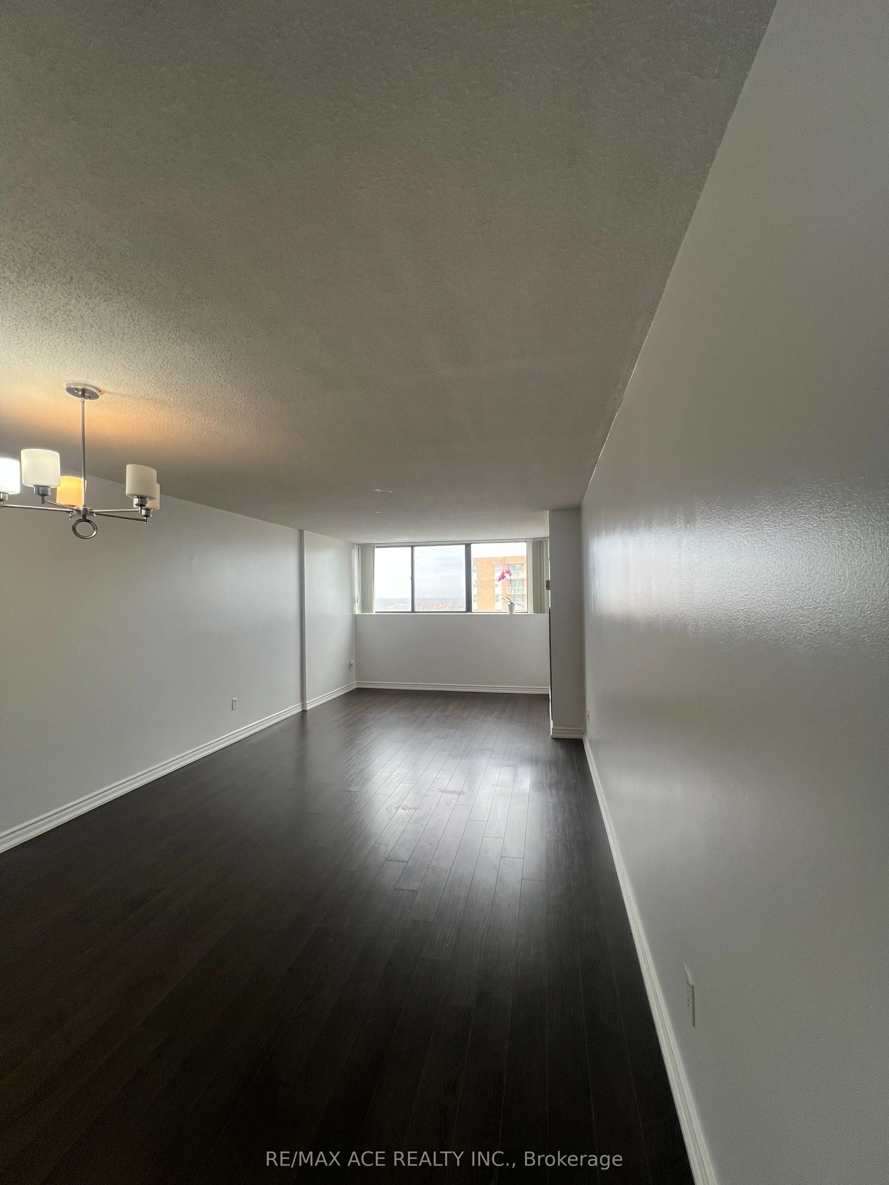 10 Tapscott Road, #1104