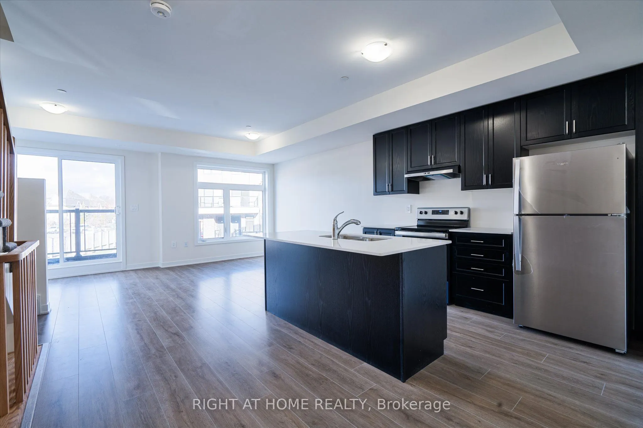 755 Omega Drive, #305