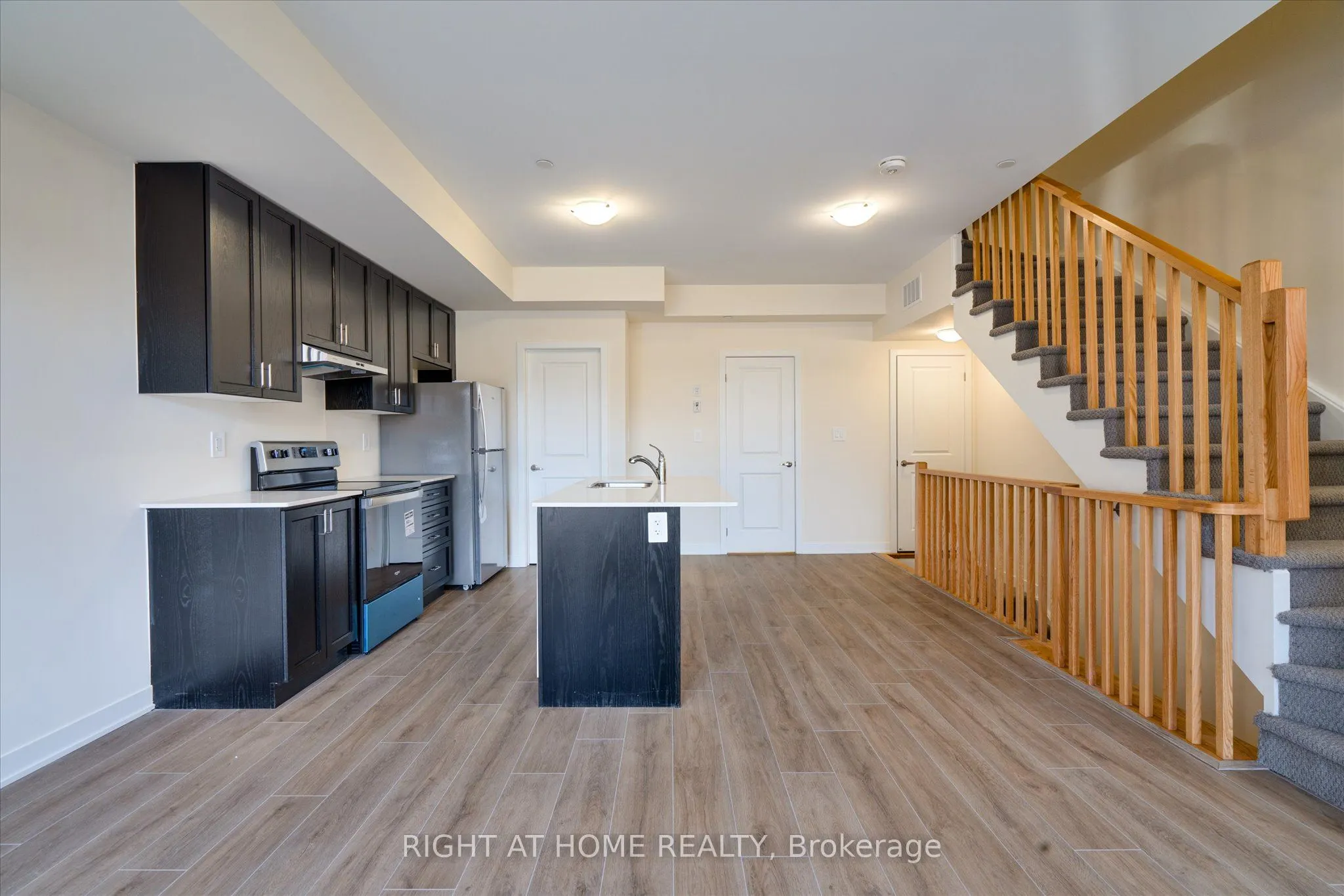 755 Omega Drive, #305