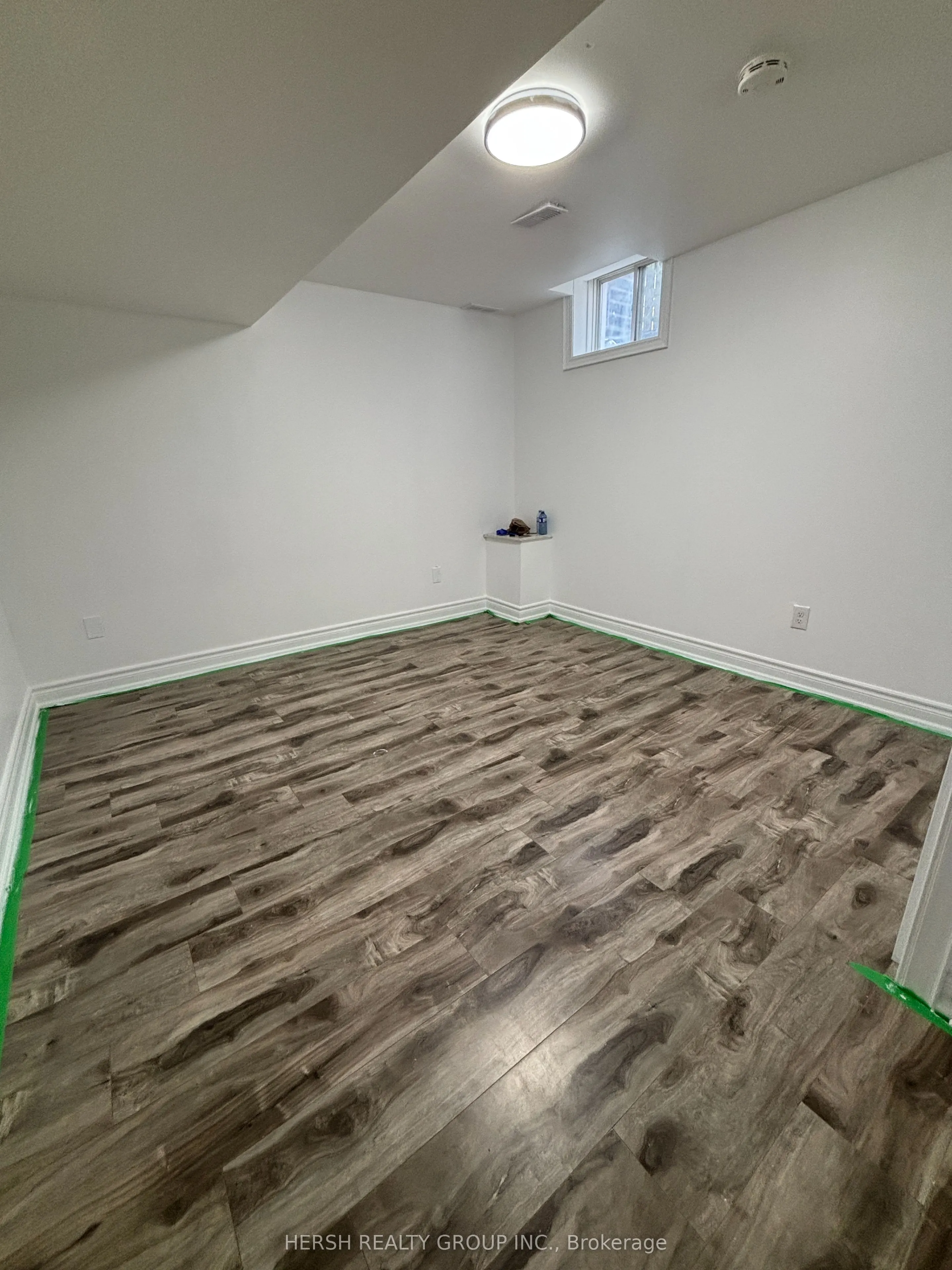 16 Antelope Drive, #basement