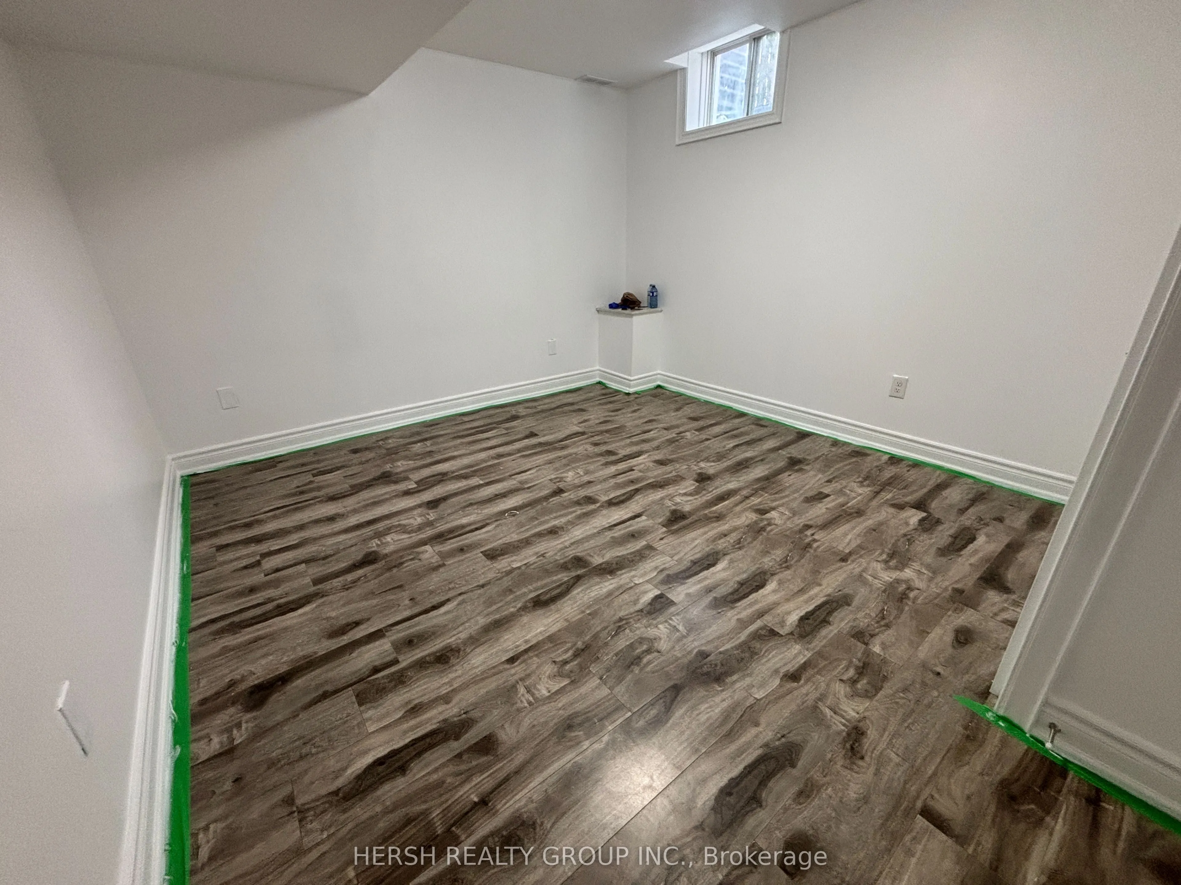 16 Antelope Drive, #basement