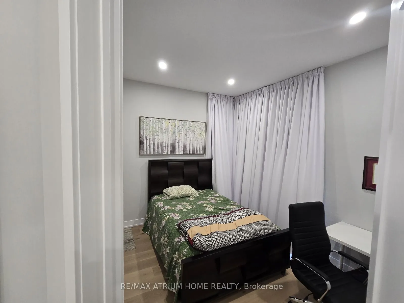 5 Norbury Crescent