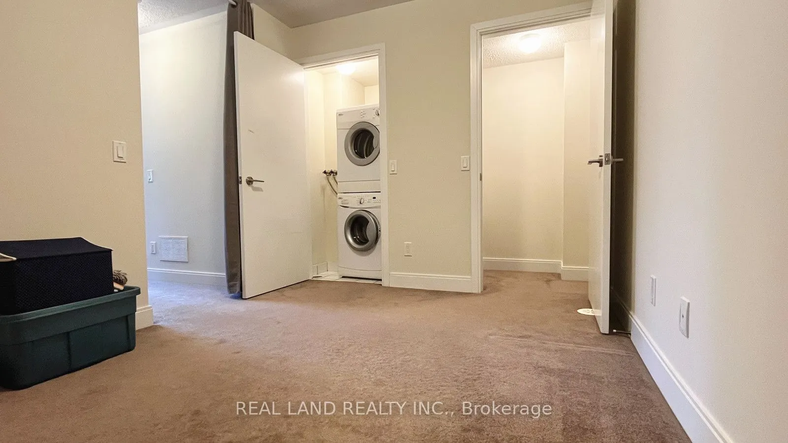 310 Village Green Square E, #11