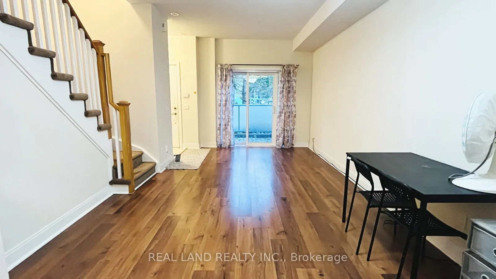 310 Village Green Square E, #11