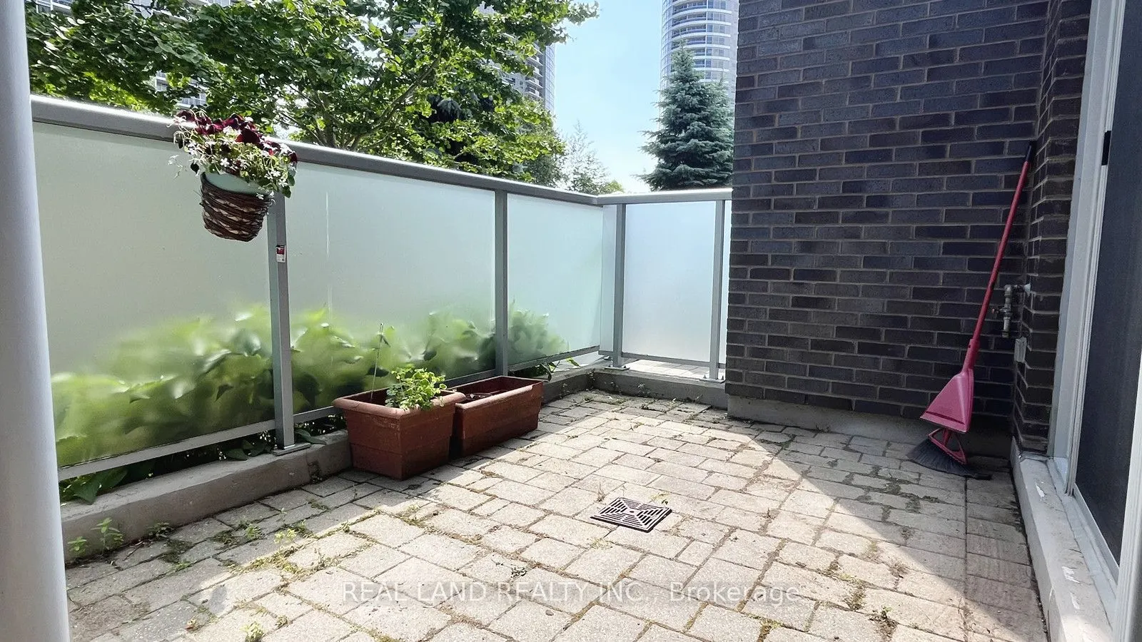 310 Village Green Square E, #11