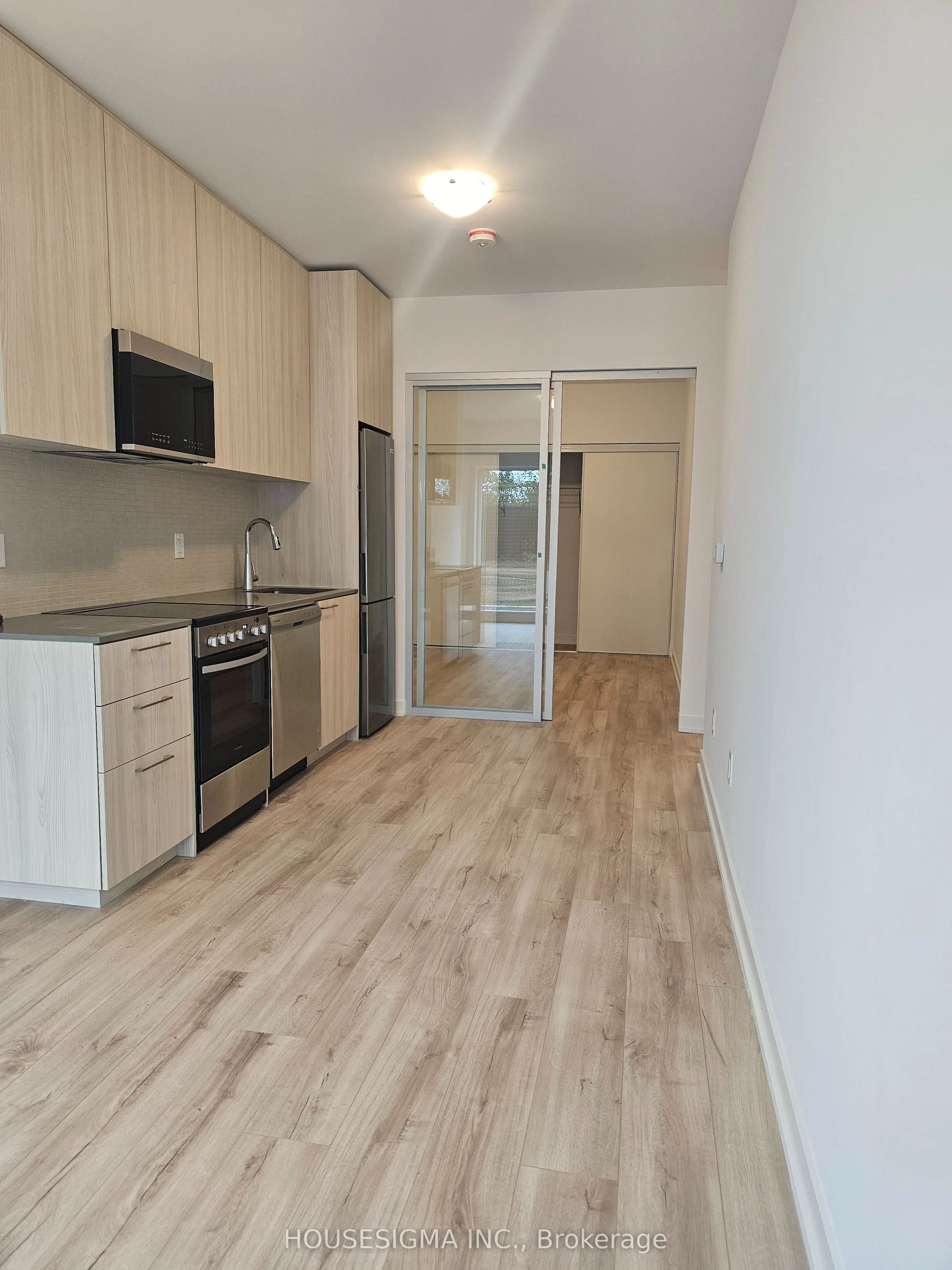 7437 Kingston Road, #112