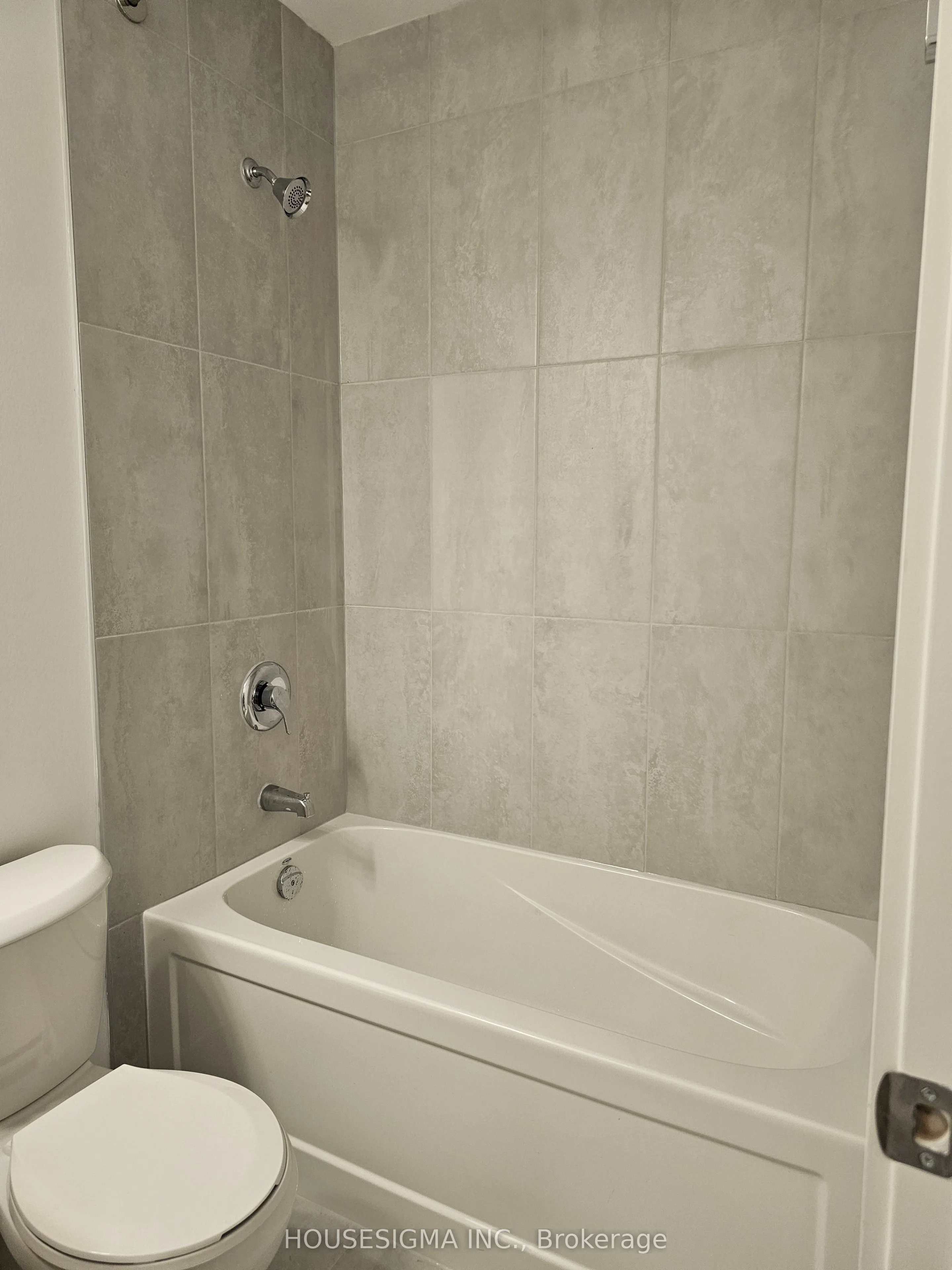 7437 Kingston Road, #112