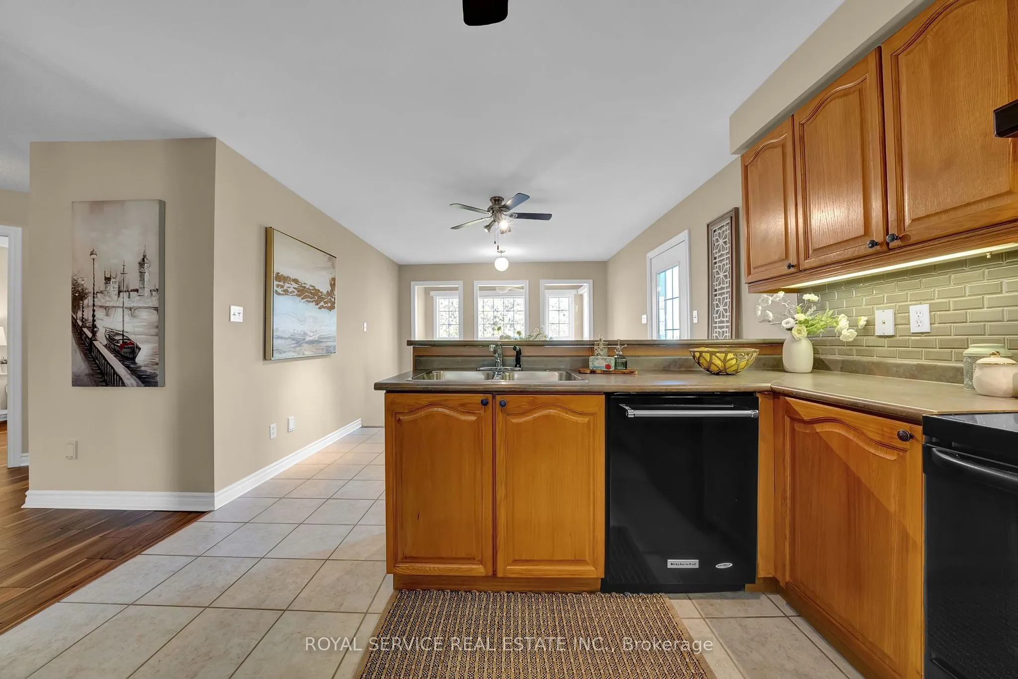 86 Carveth Crescent