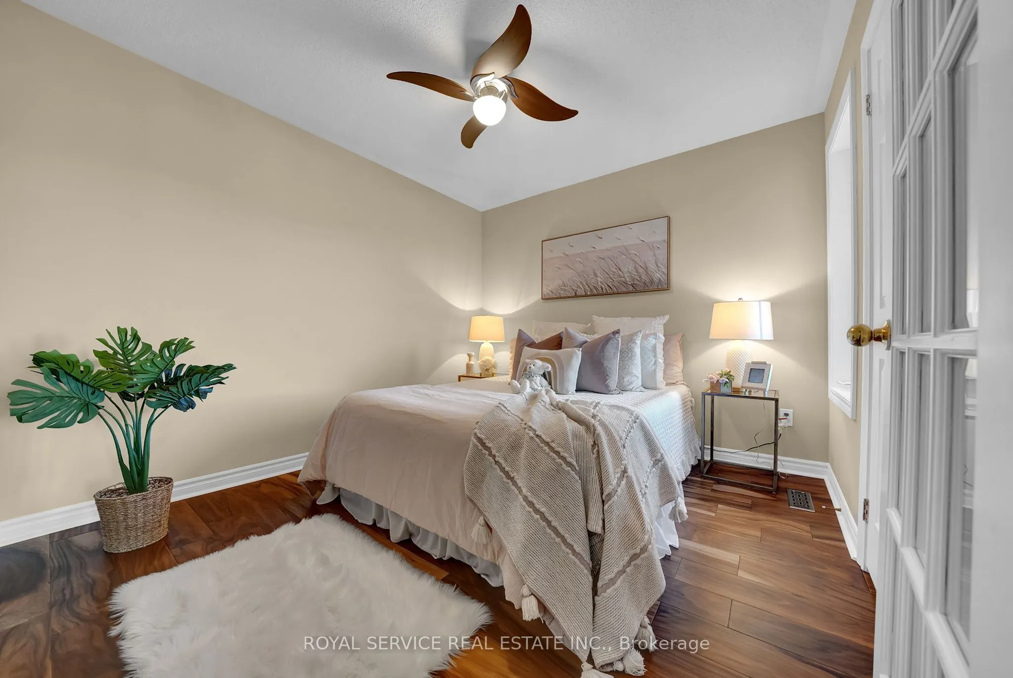 86 Carveth Crescent