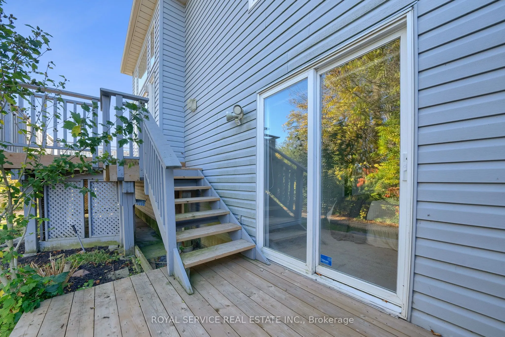 86 Carveth Crescent
