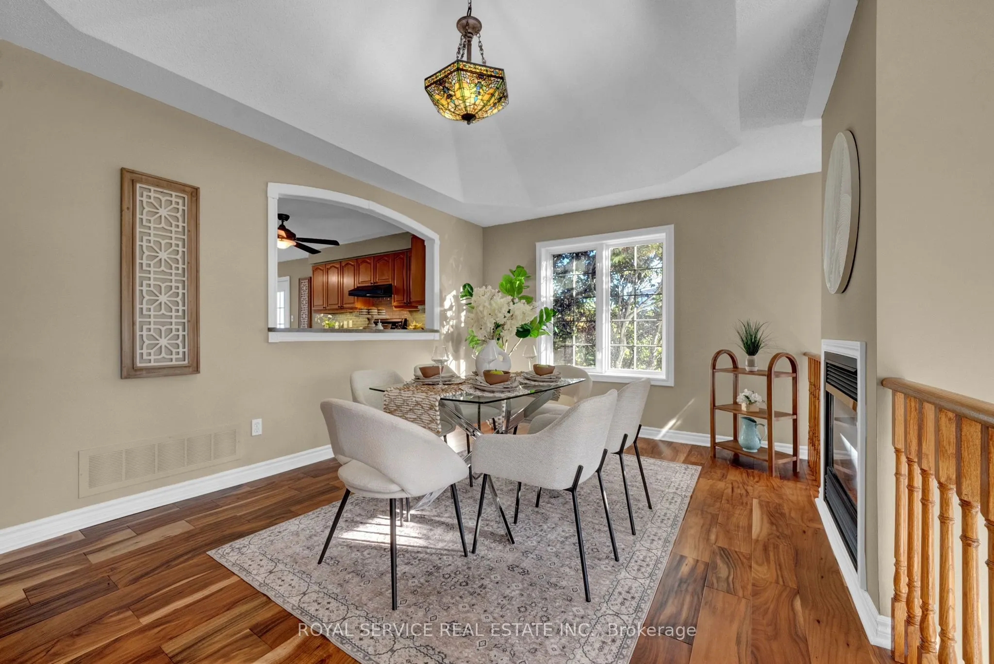 86 Carveth Crescent