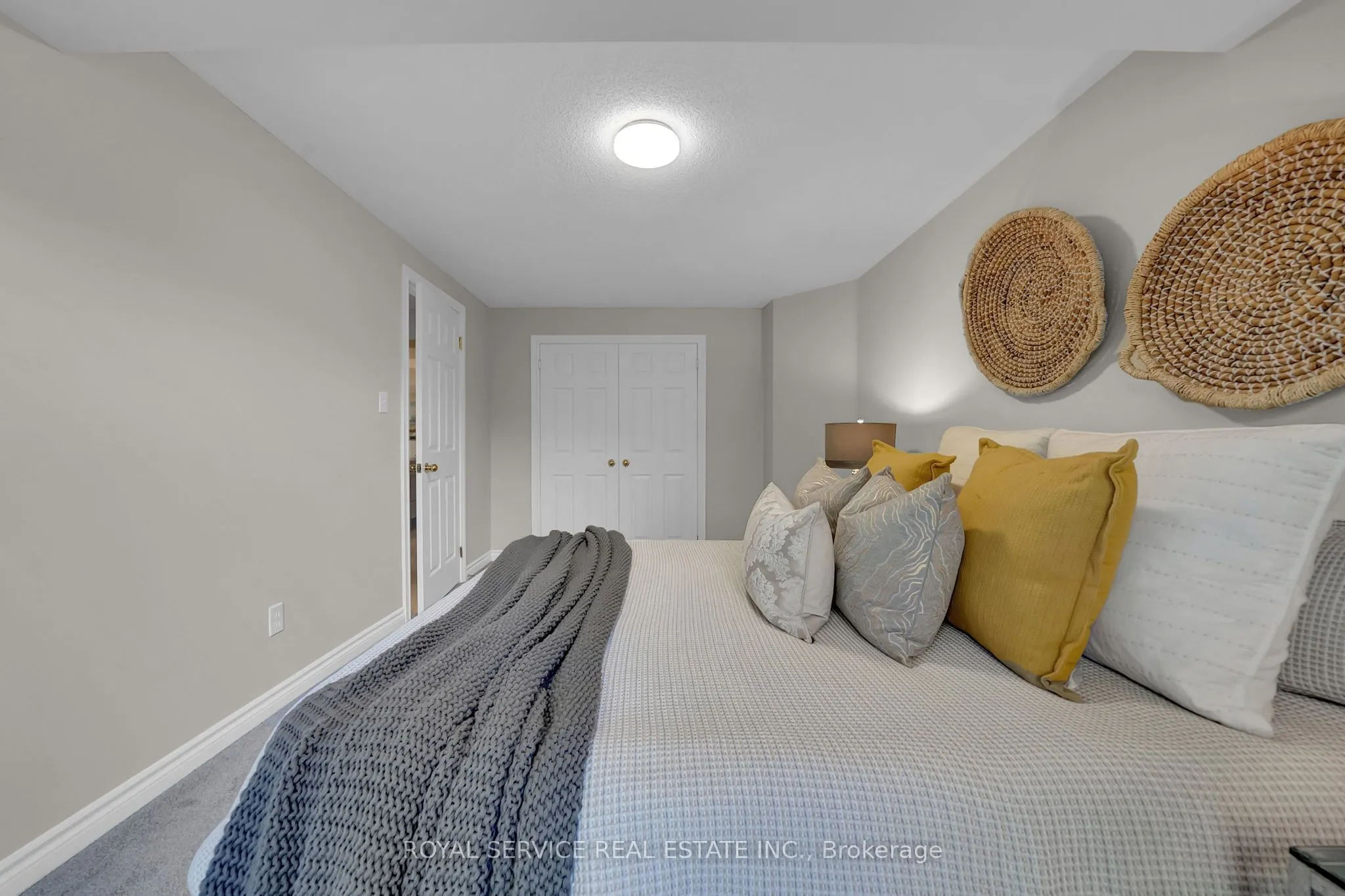 86 Carveth Crescent