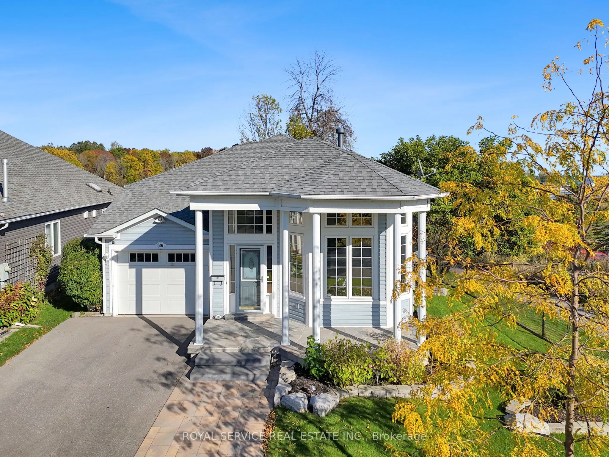 86 Carveth Crescent