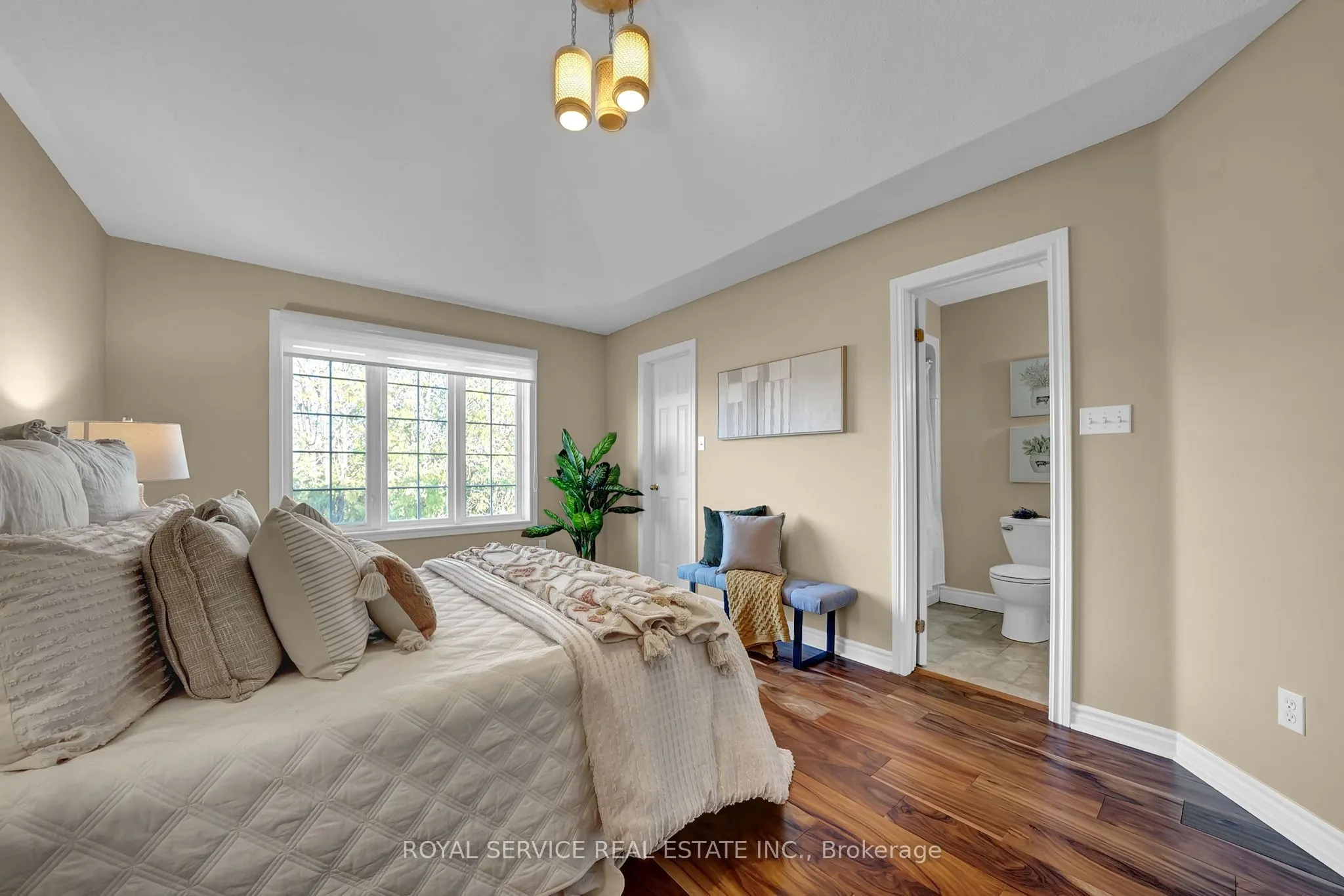 86 Carveth Crescent