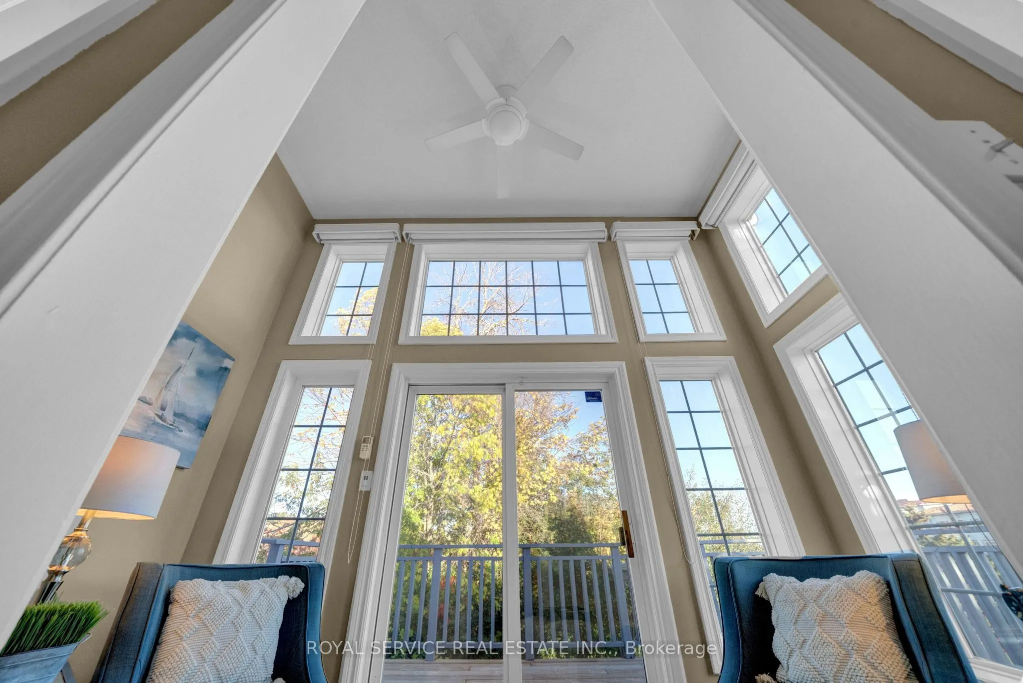 86 Carveth Crescent