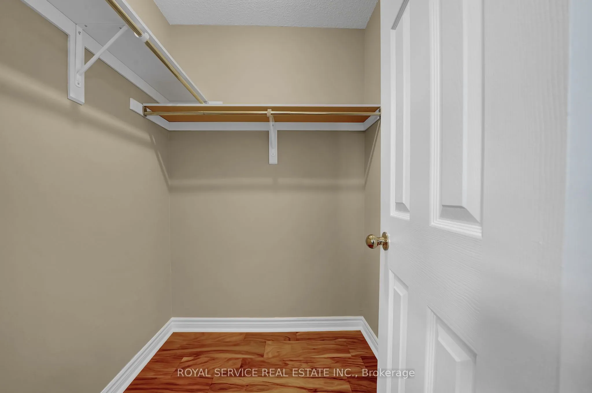 86 Carveth Crescent
