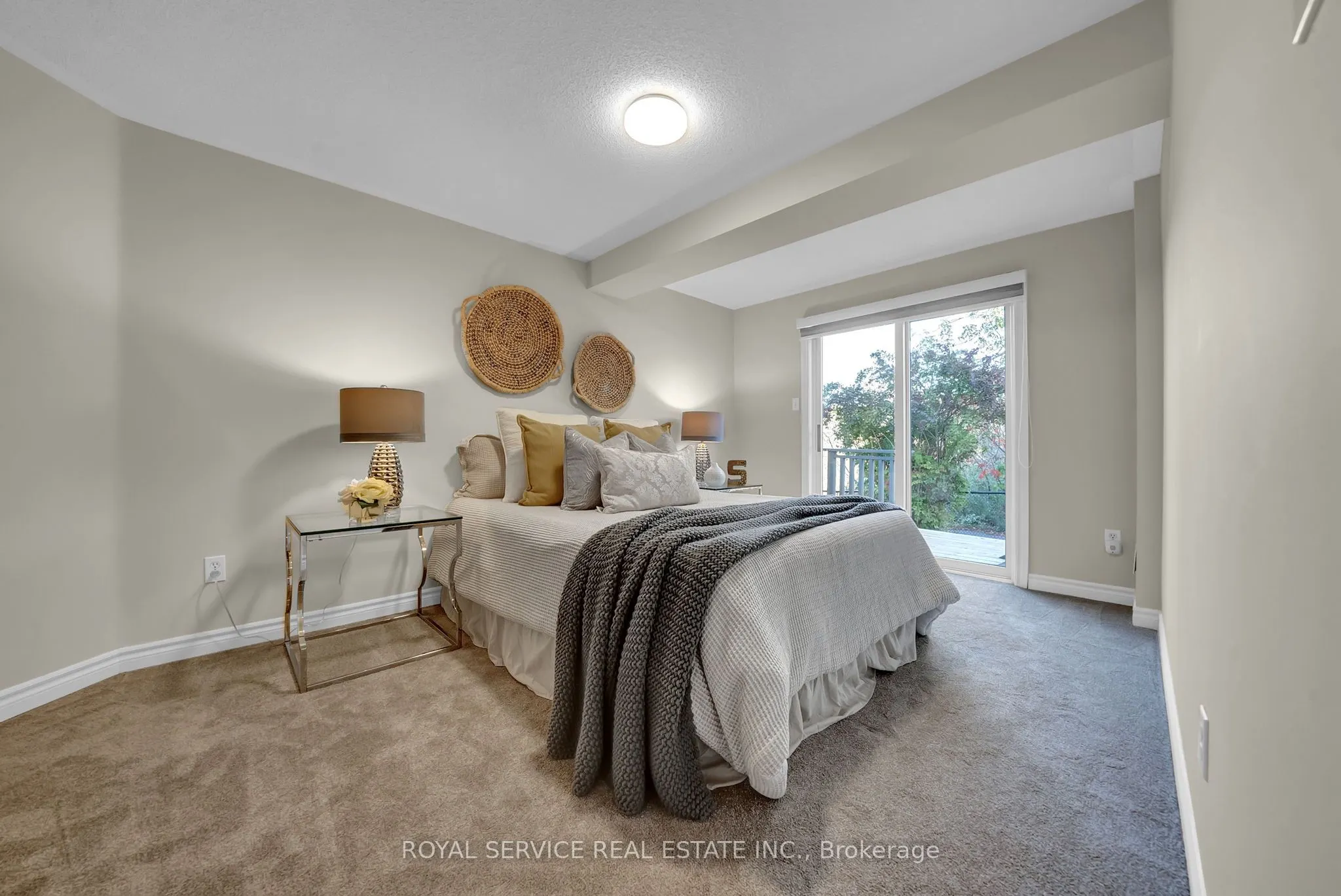 86 Carveth Crescent