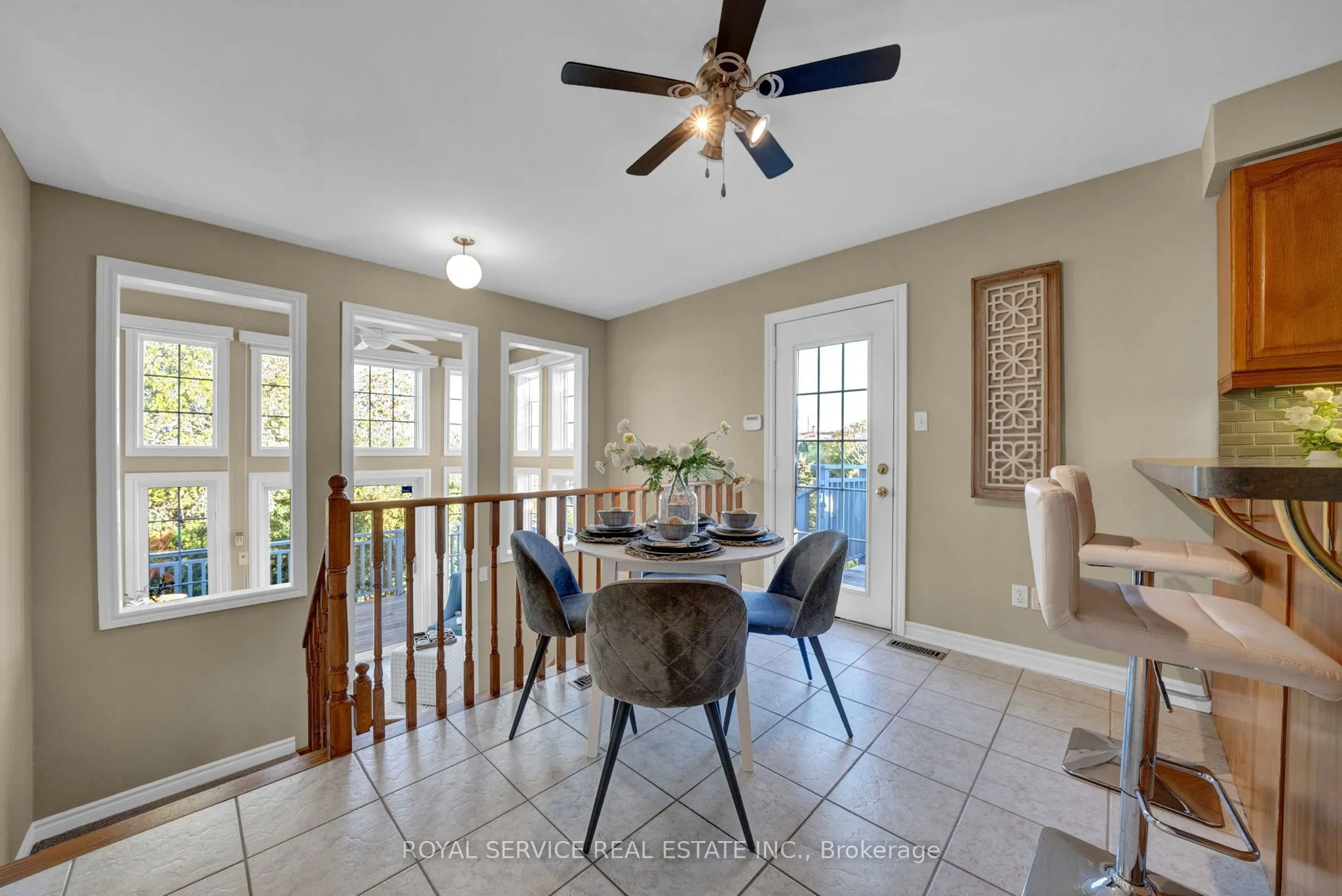 86 Carveth Crescent