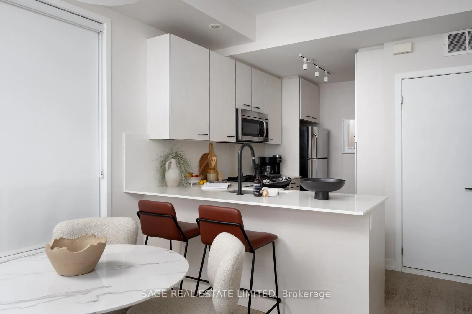 1321 Gerrard Street E, #8
