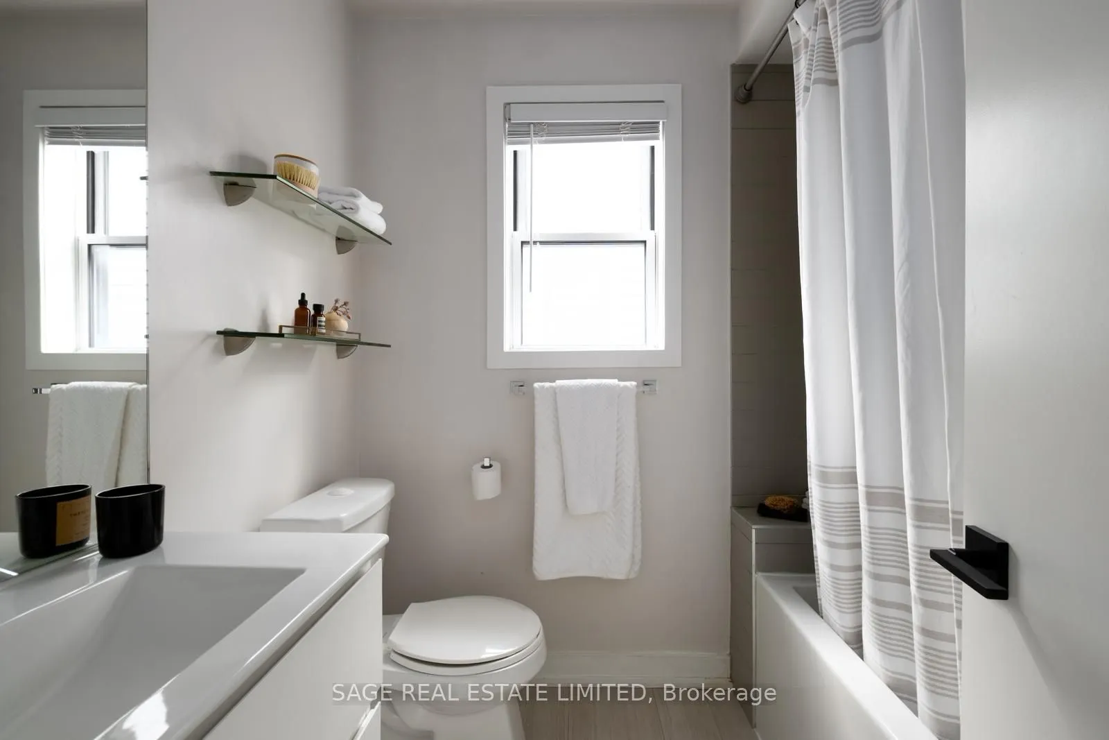 1321 Gerrard Street E, #8