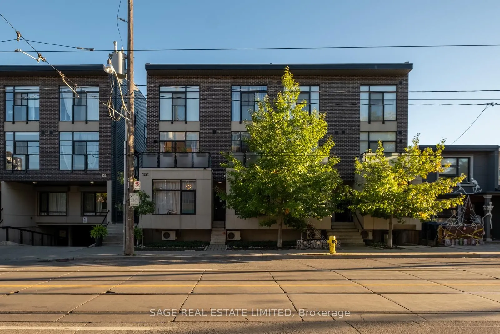 1321 Gerrard Street E, #8