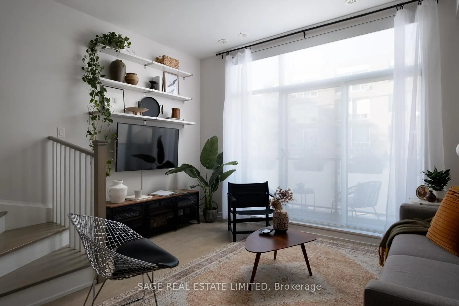 1321 Gerrard Street E, #8