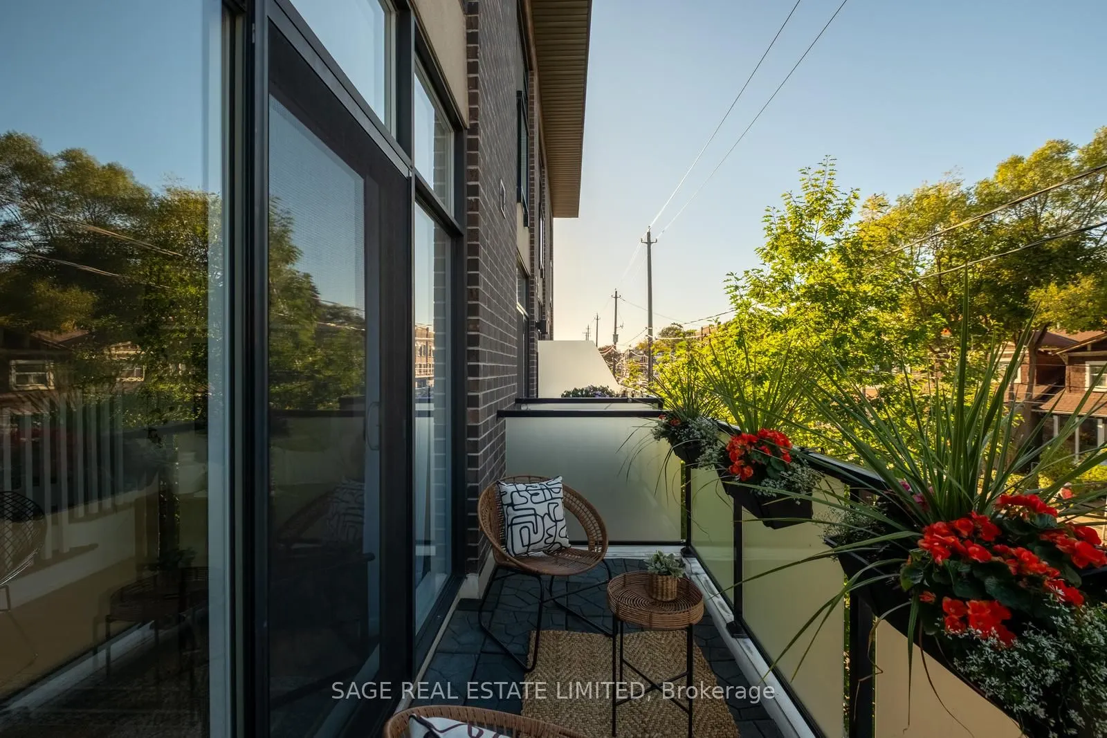1321 Gerrard Street E, #8