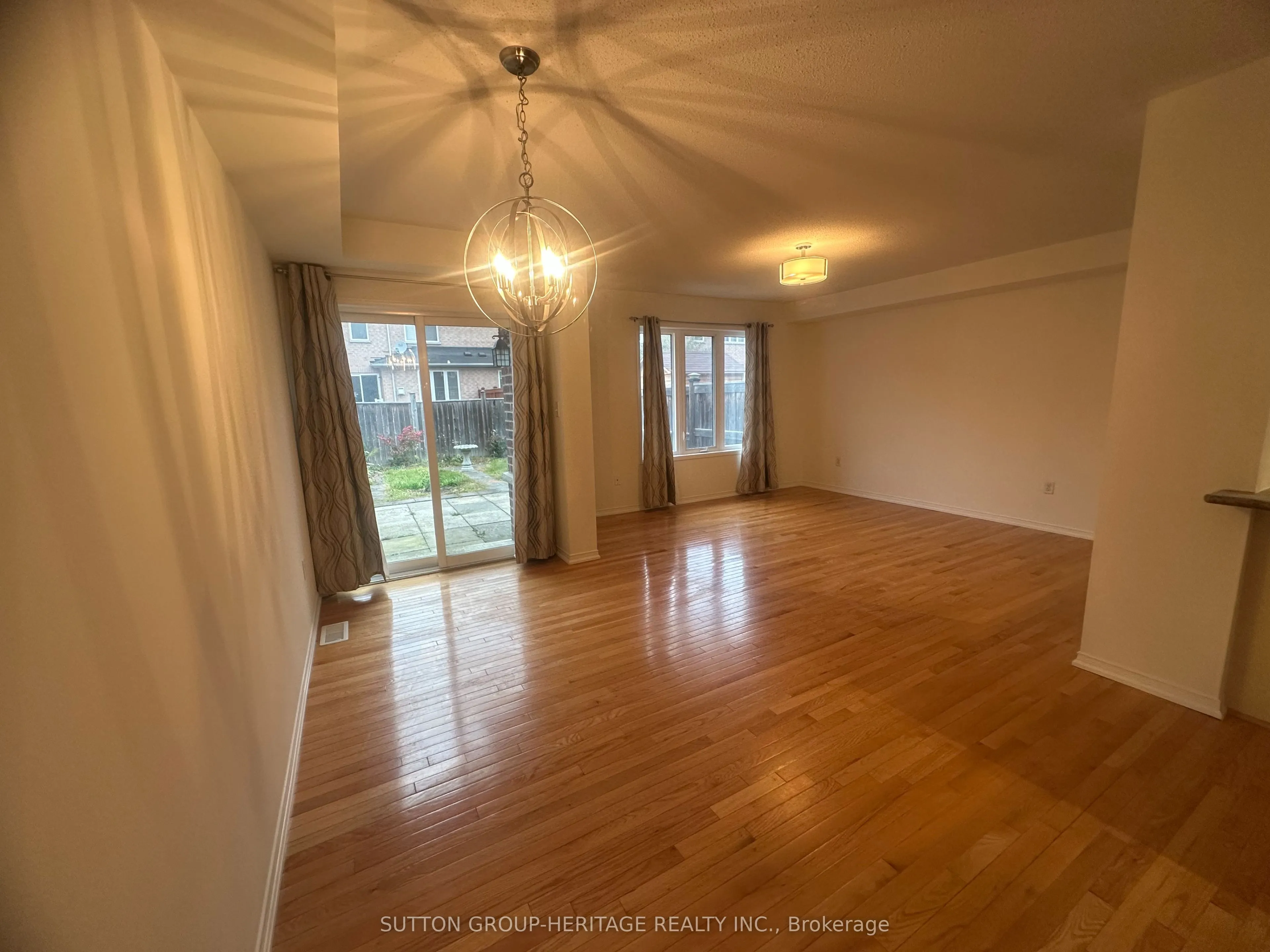 4 Summerside Avenue