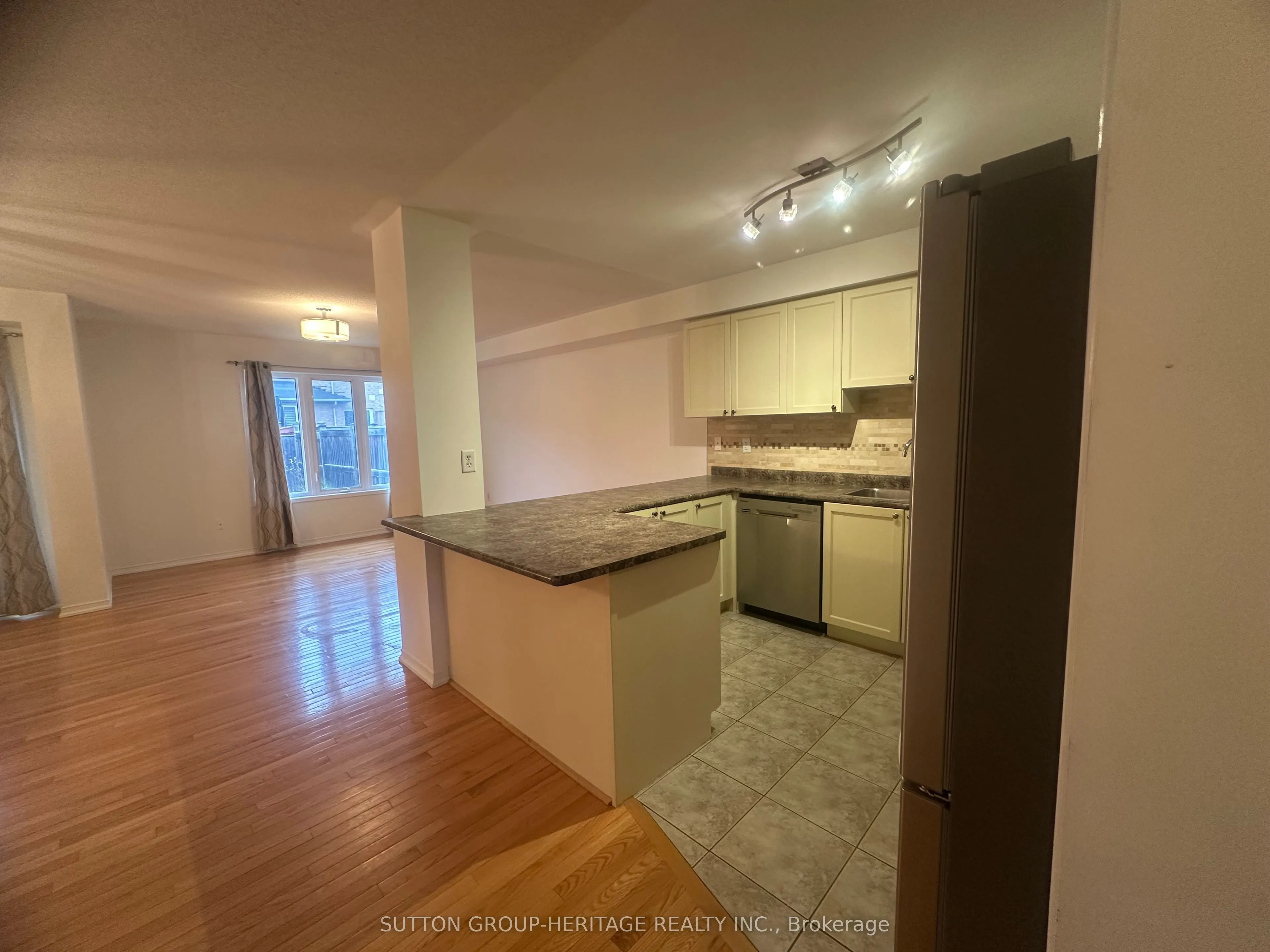 4 Summerside Avenue