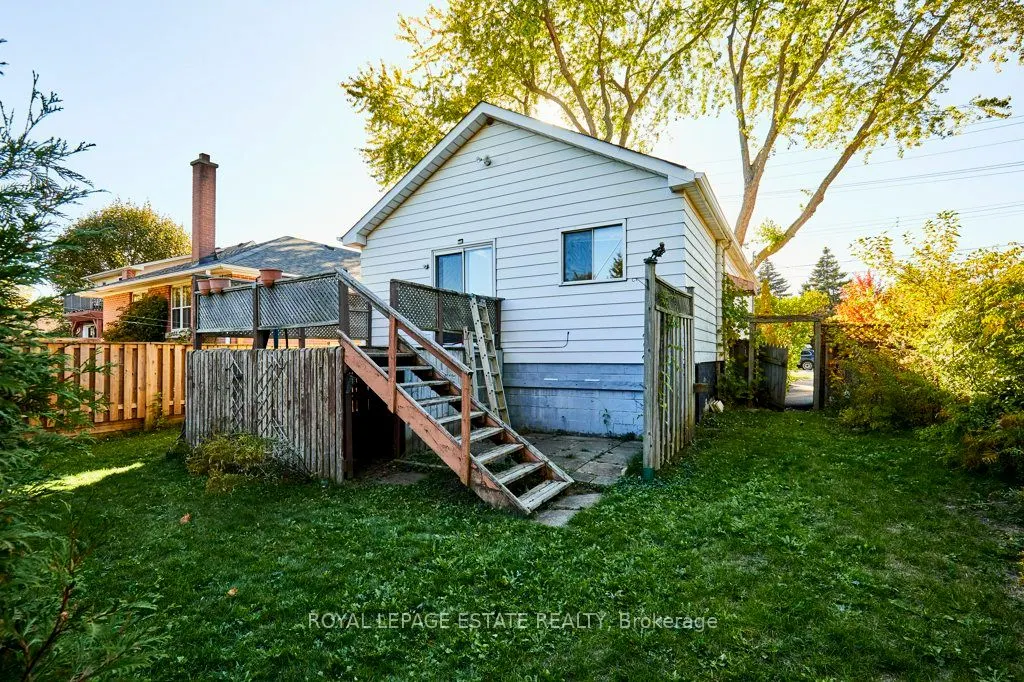 121 Galloway Road