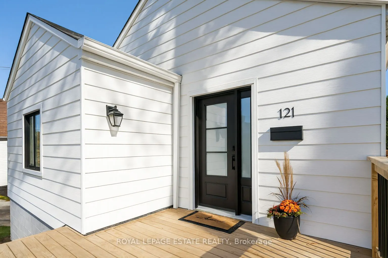 121 Galloway Road