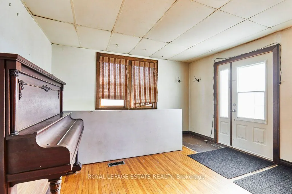 121 Galloway Road