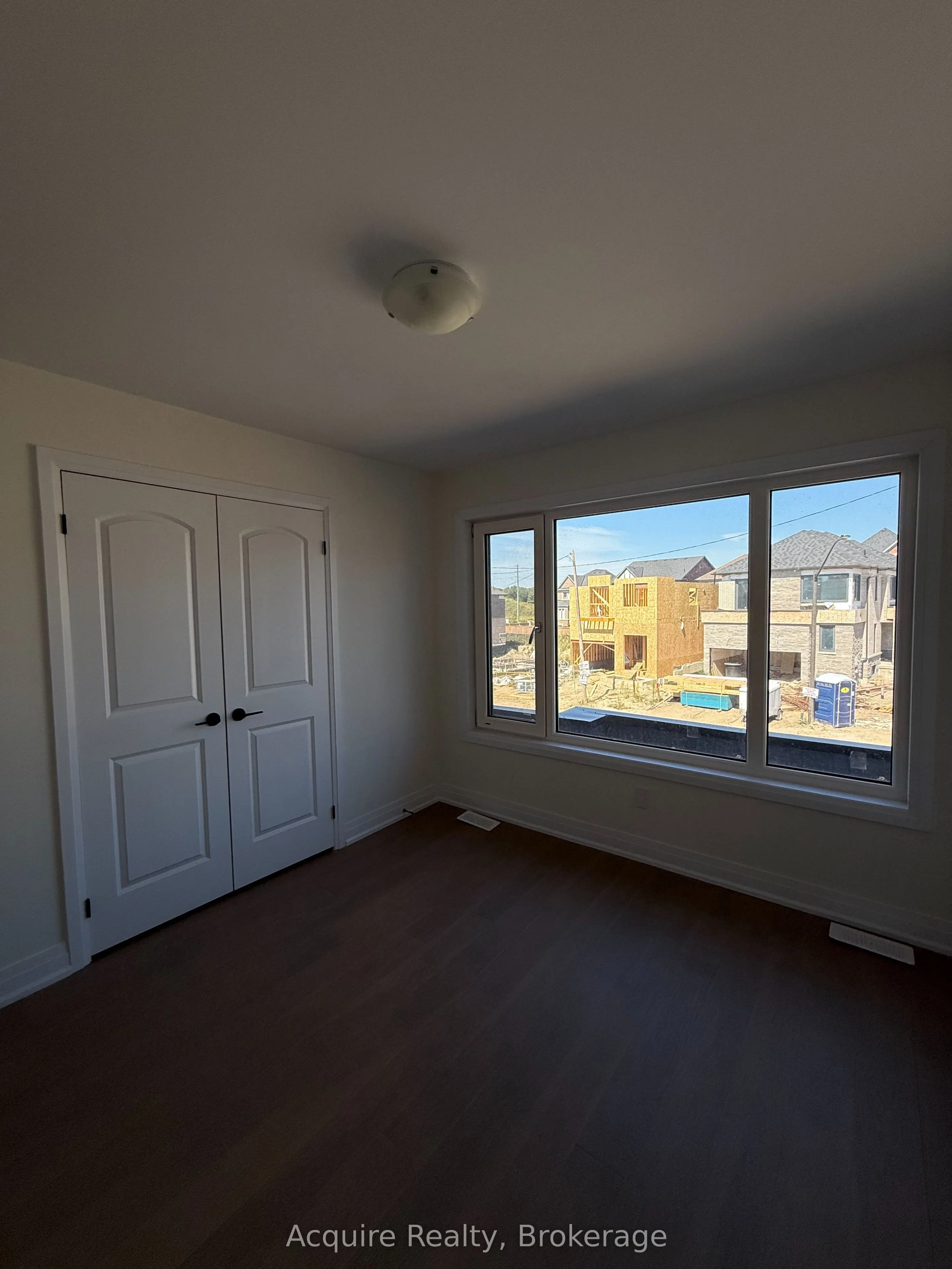 11 Dagenham Dr Drive