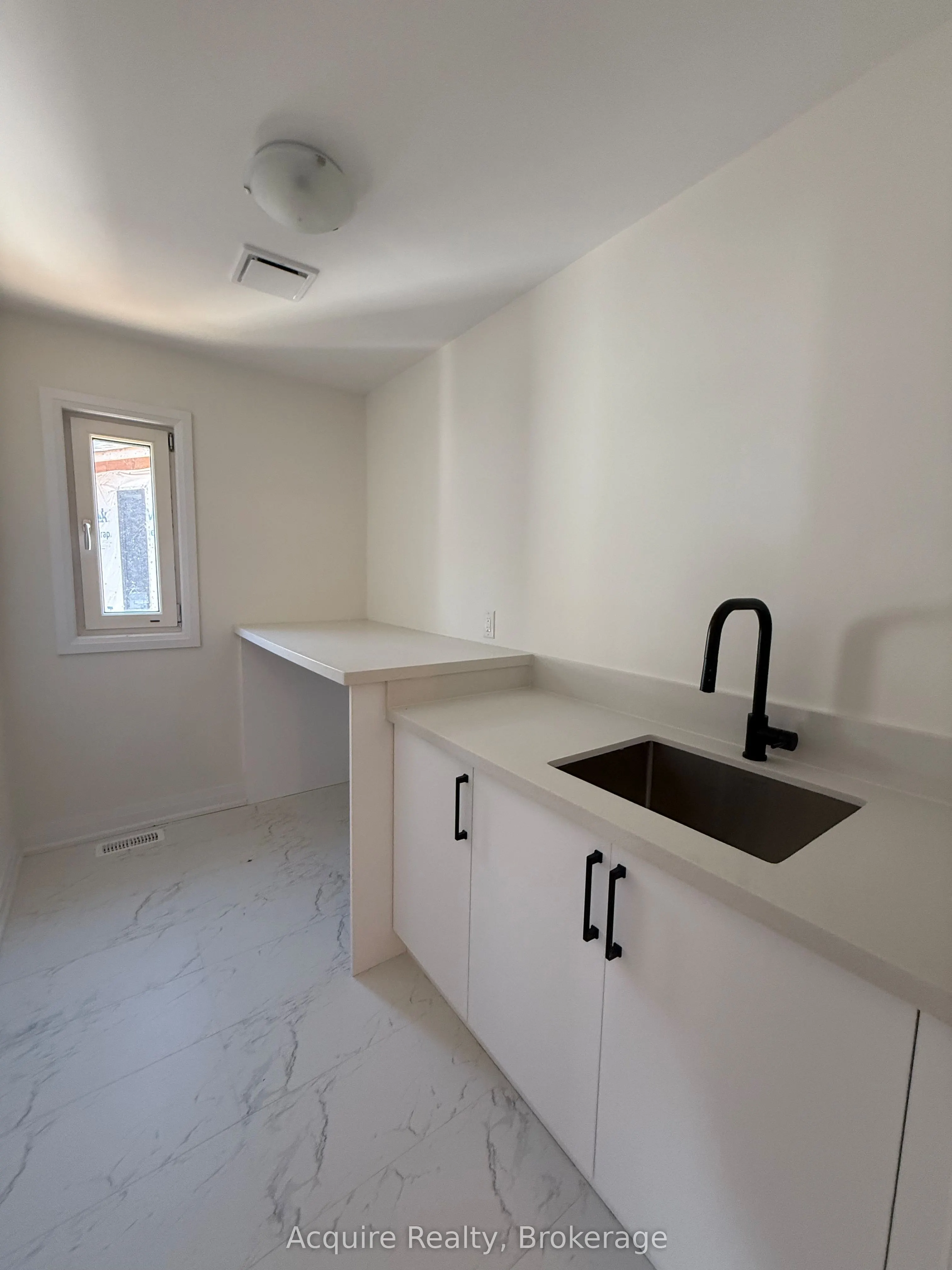 11 Dagenham Dr Drive