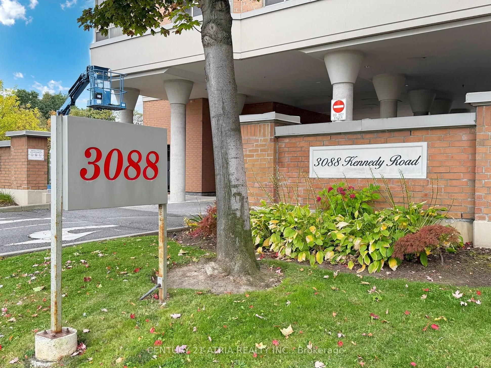3088 Kennedy Road, #712