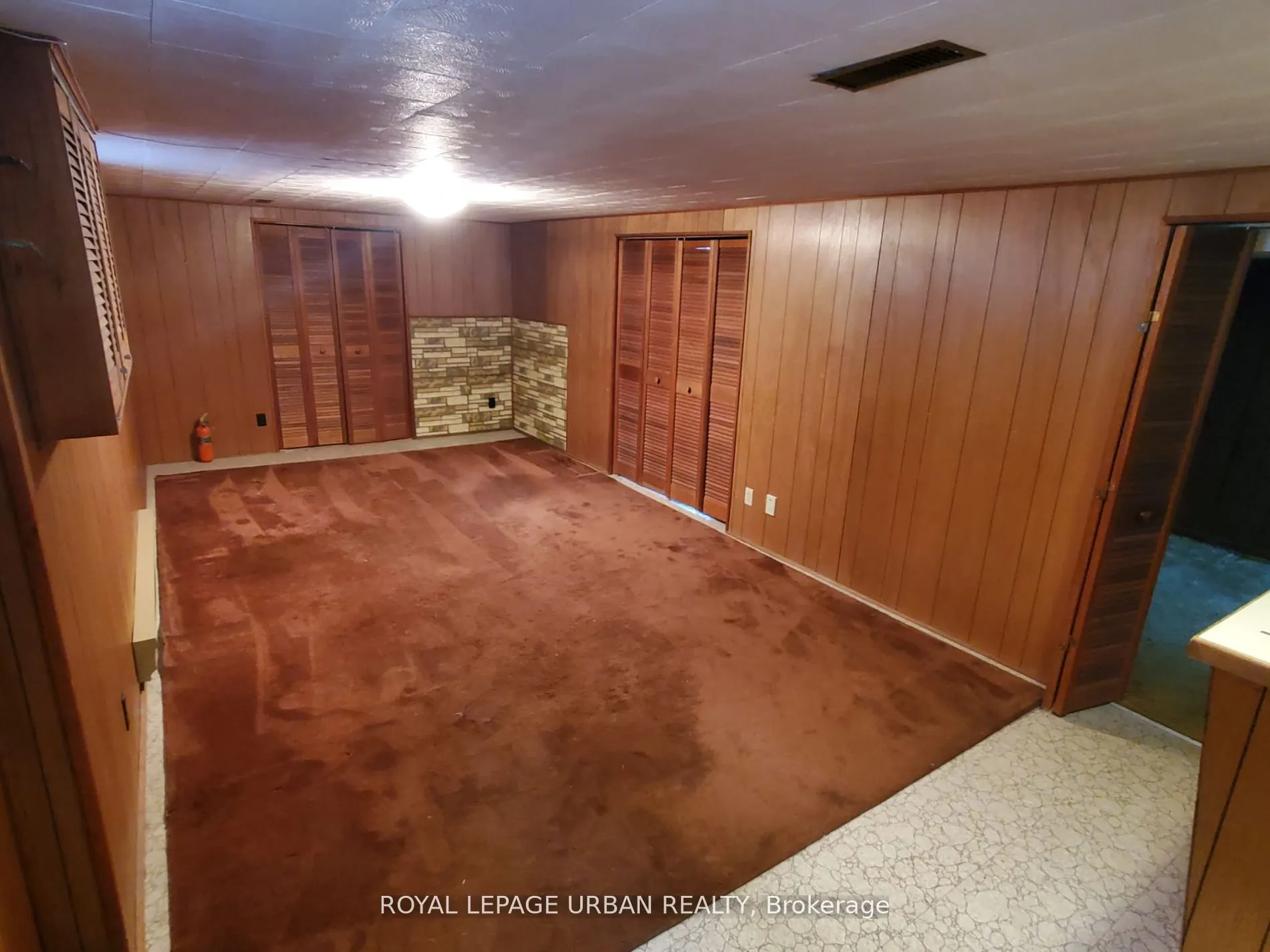304 Linsmore Crescent