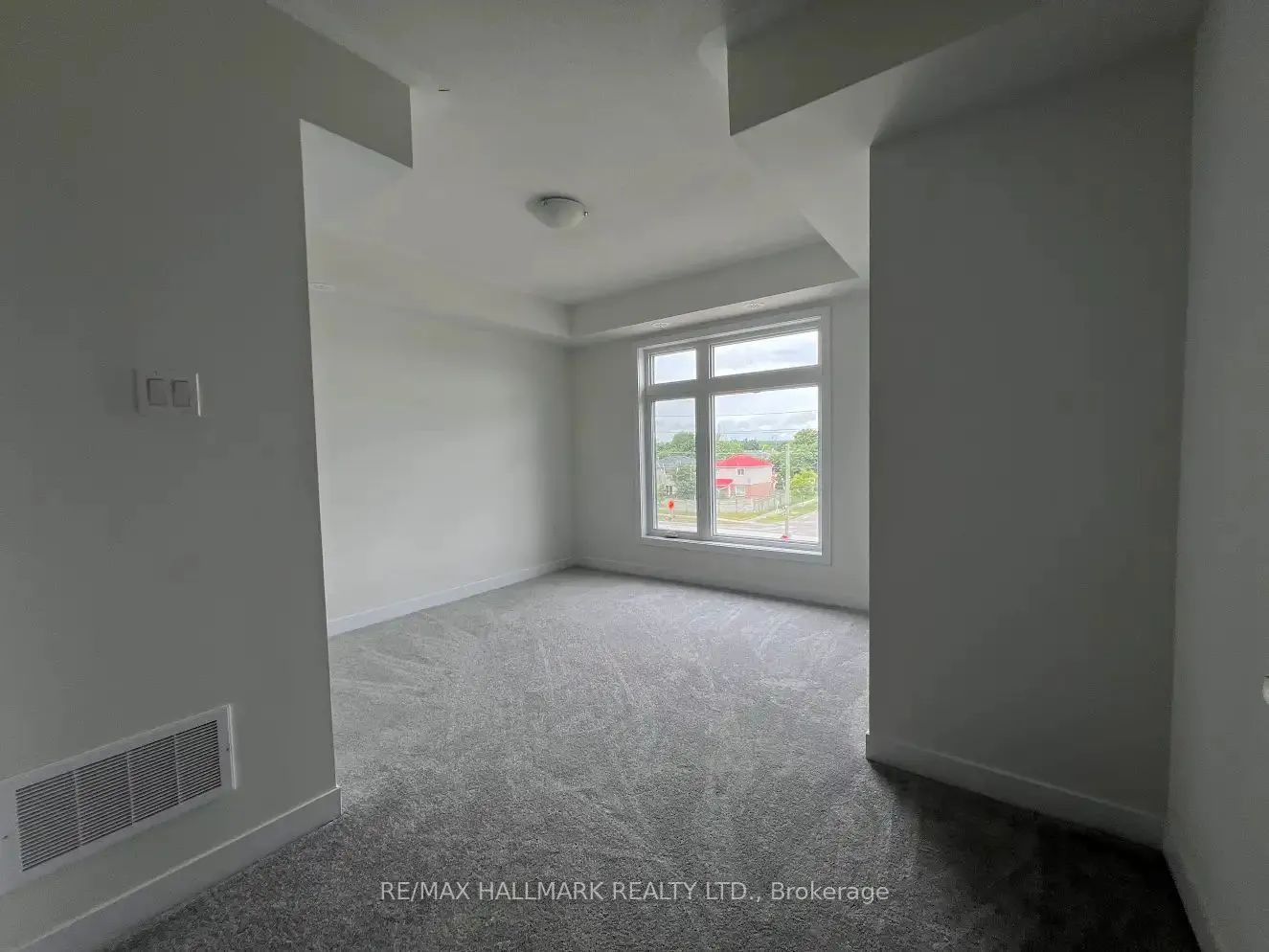 1865 Pickering Parkway S, #101