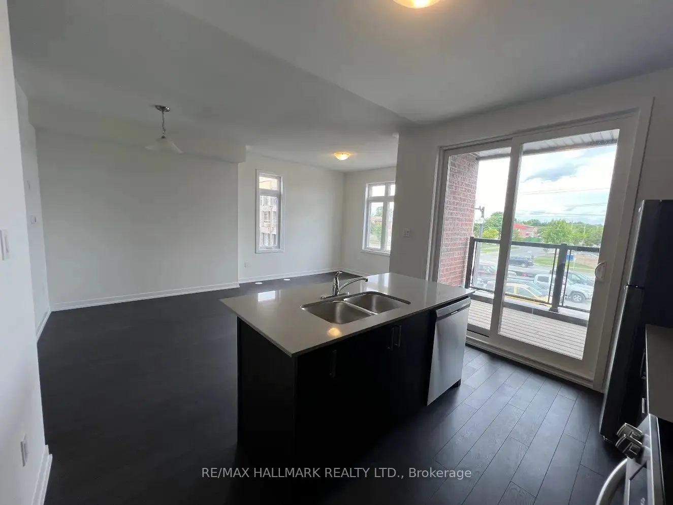 1865 Pickering Parkway S, #101