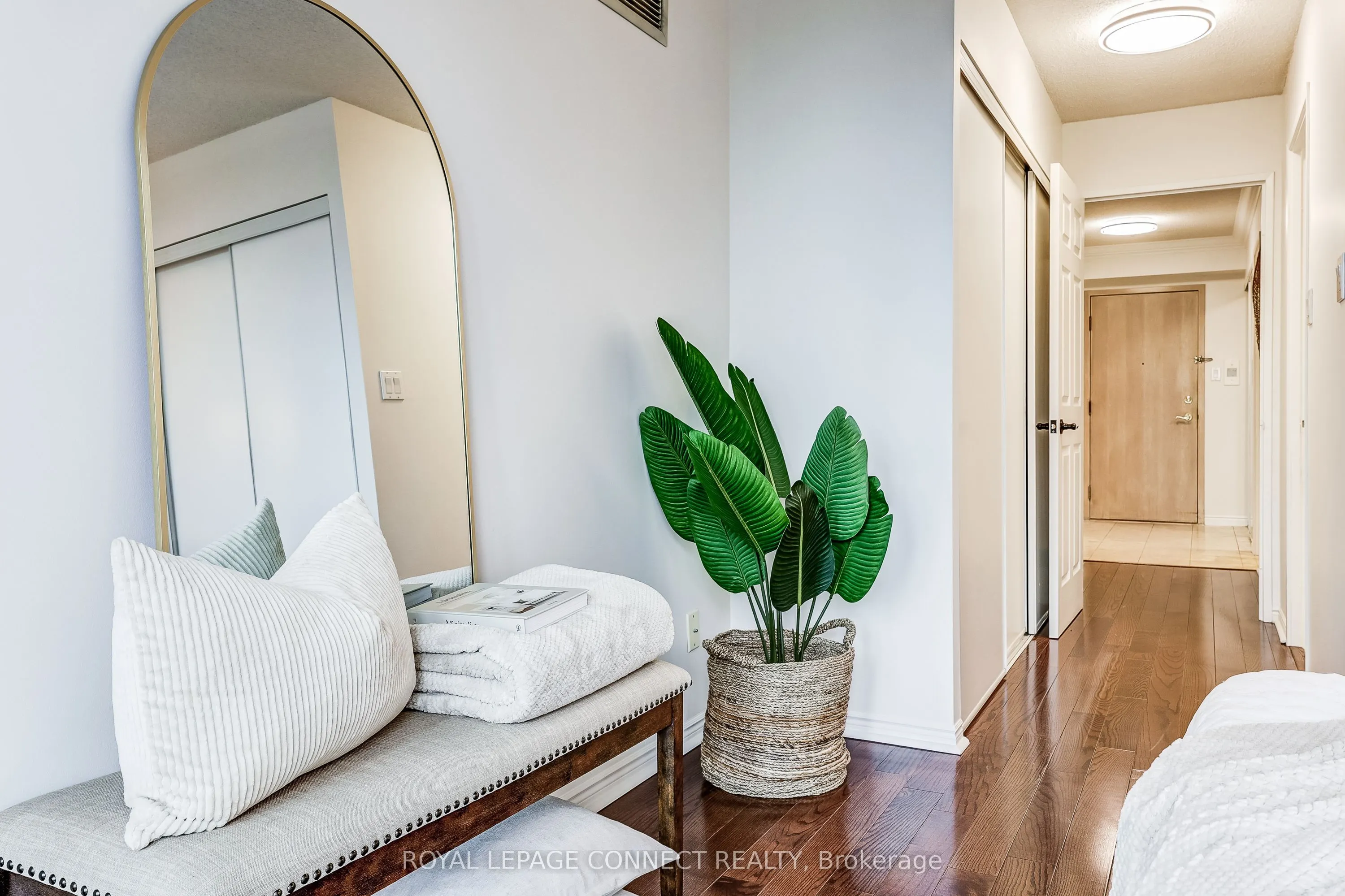 10 Guildwood Parkway, #532