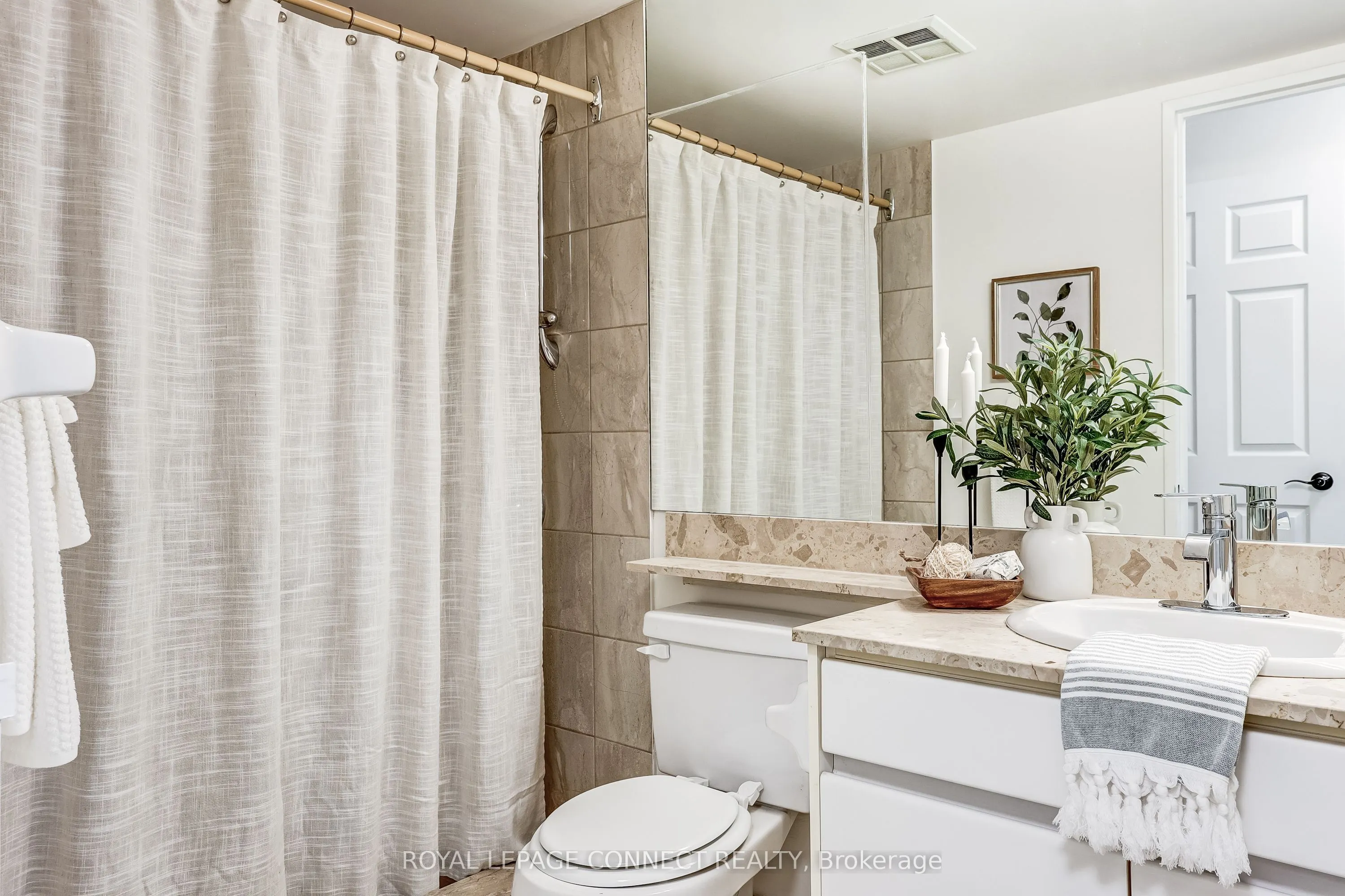 10 Guildwood Parkway, #532