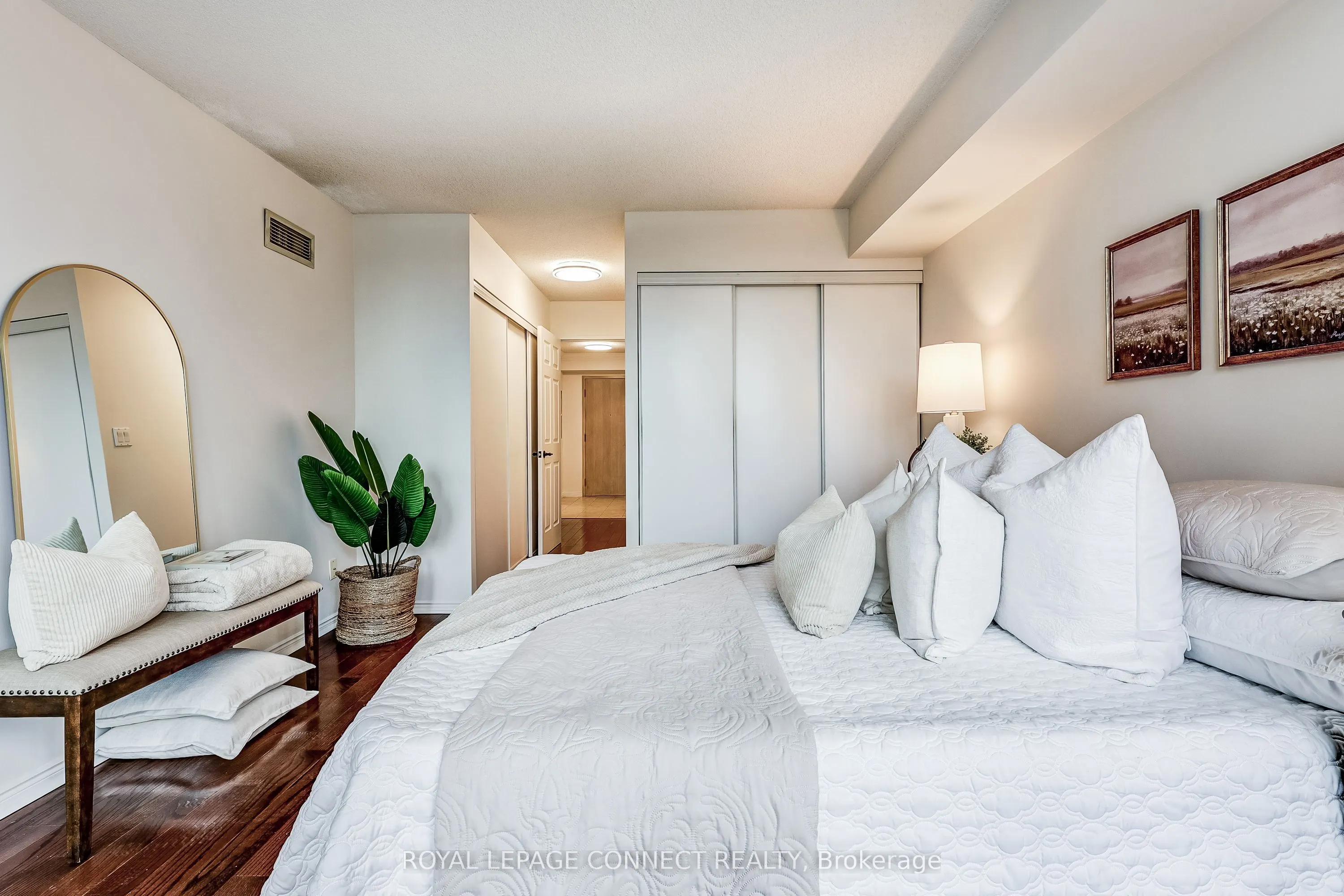 10 Guildwood Parkway, #532