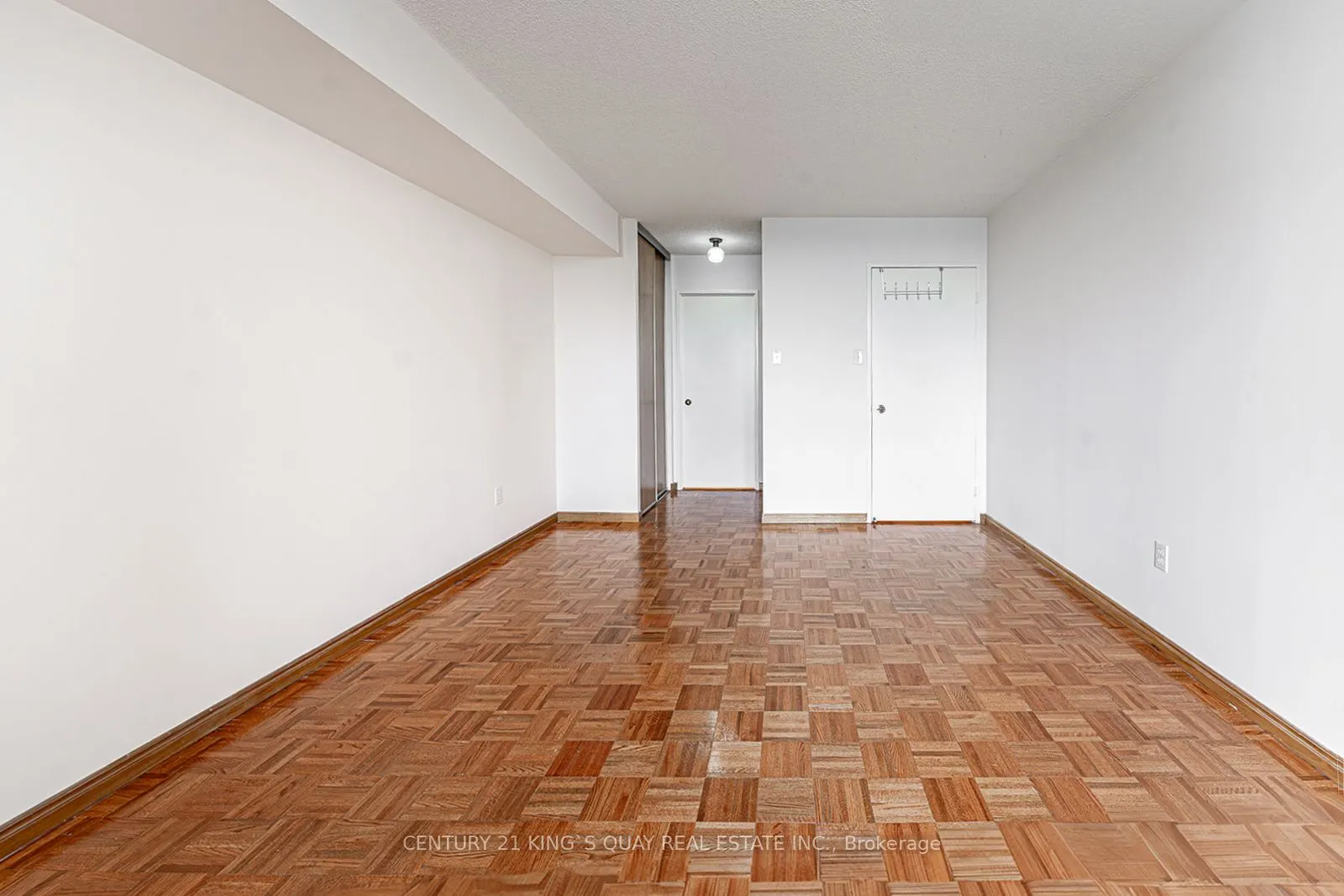 350 Alton Towers Circle, #401