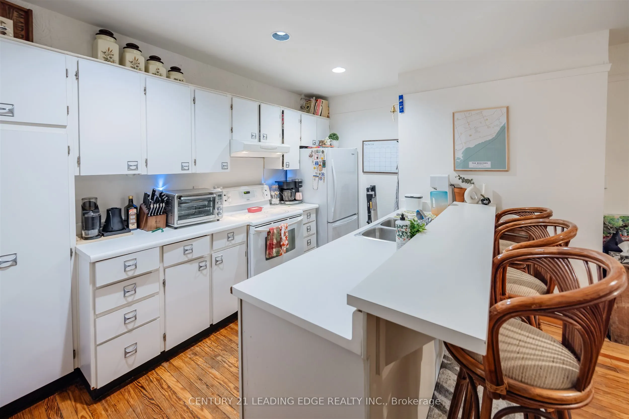 9 Balmy Avenue