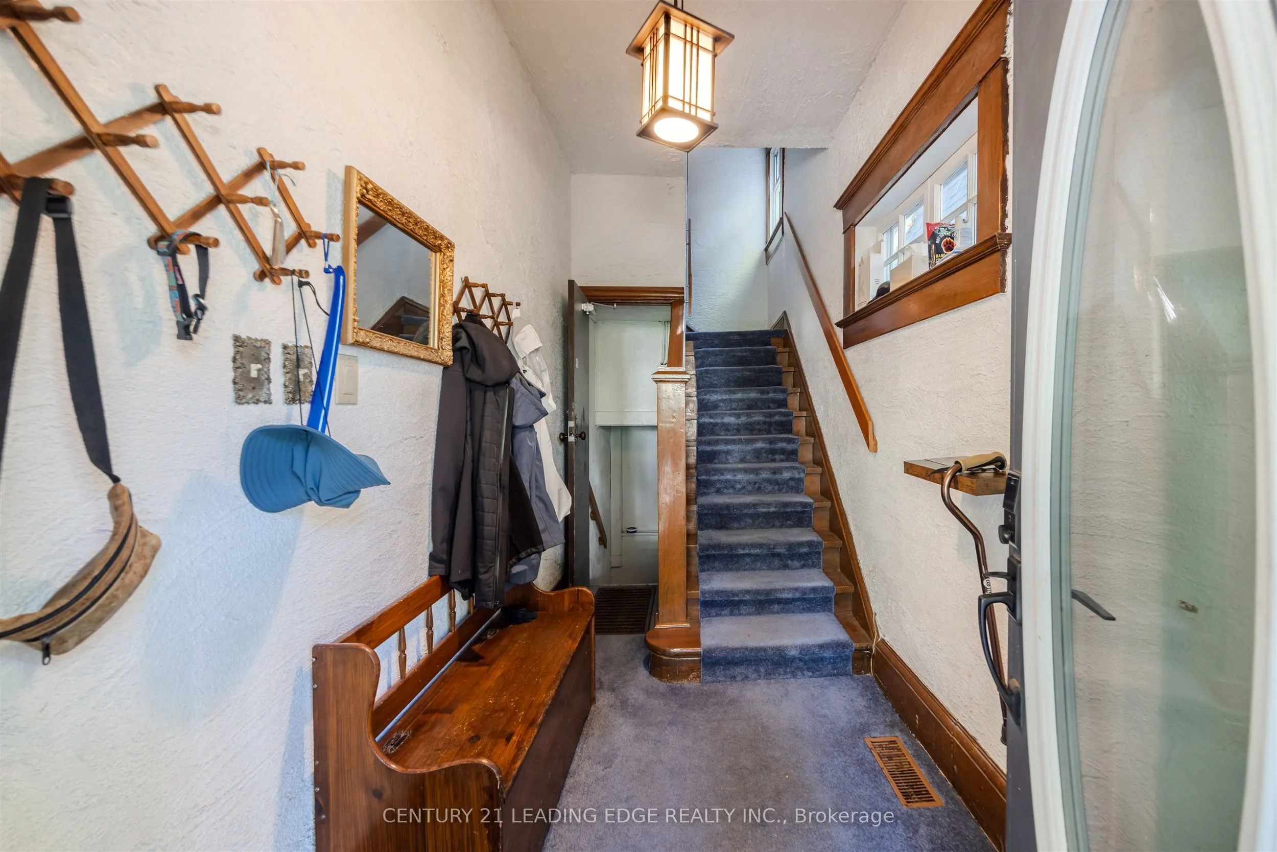 9 Balmy Avenue