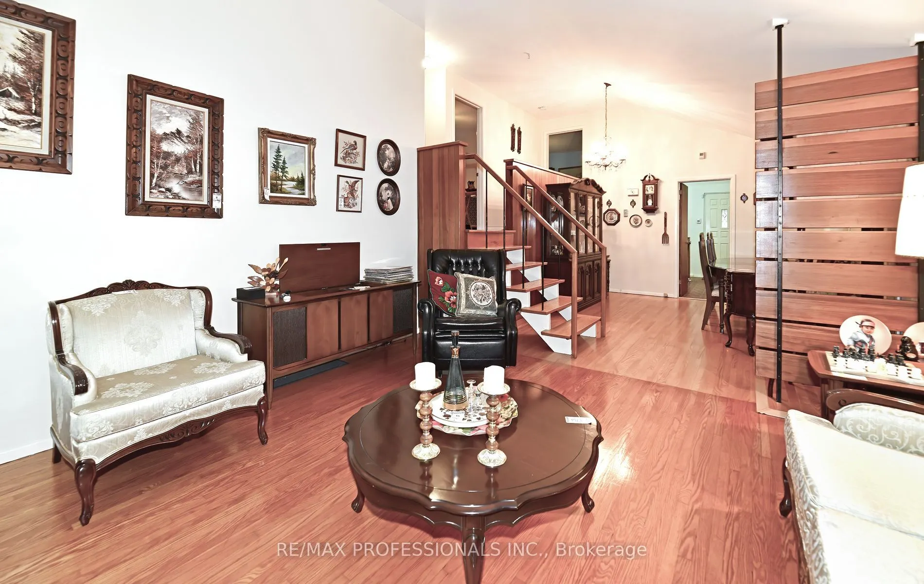 2 Lesterwood Crescent