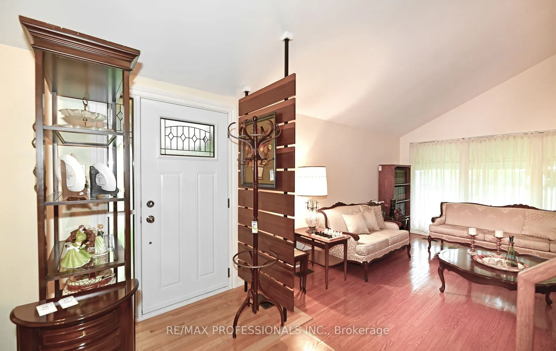 2 Lesterwood Crescent
