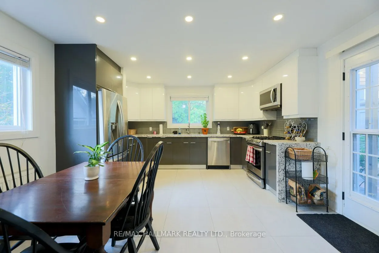 110 Lakeside Avenue