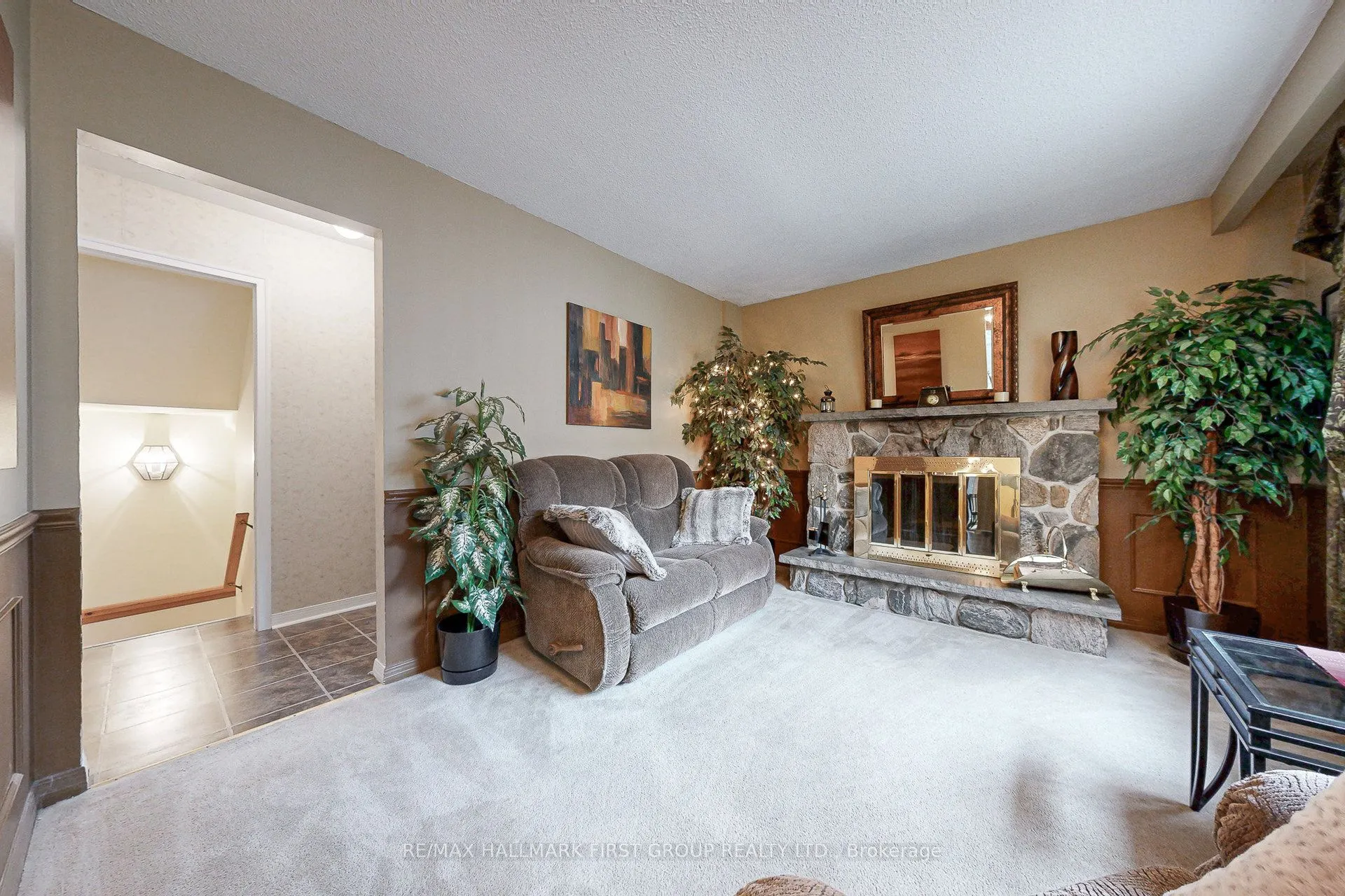 512 Creekview Circle