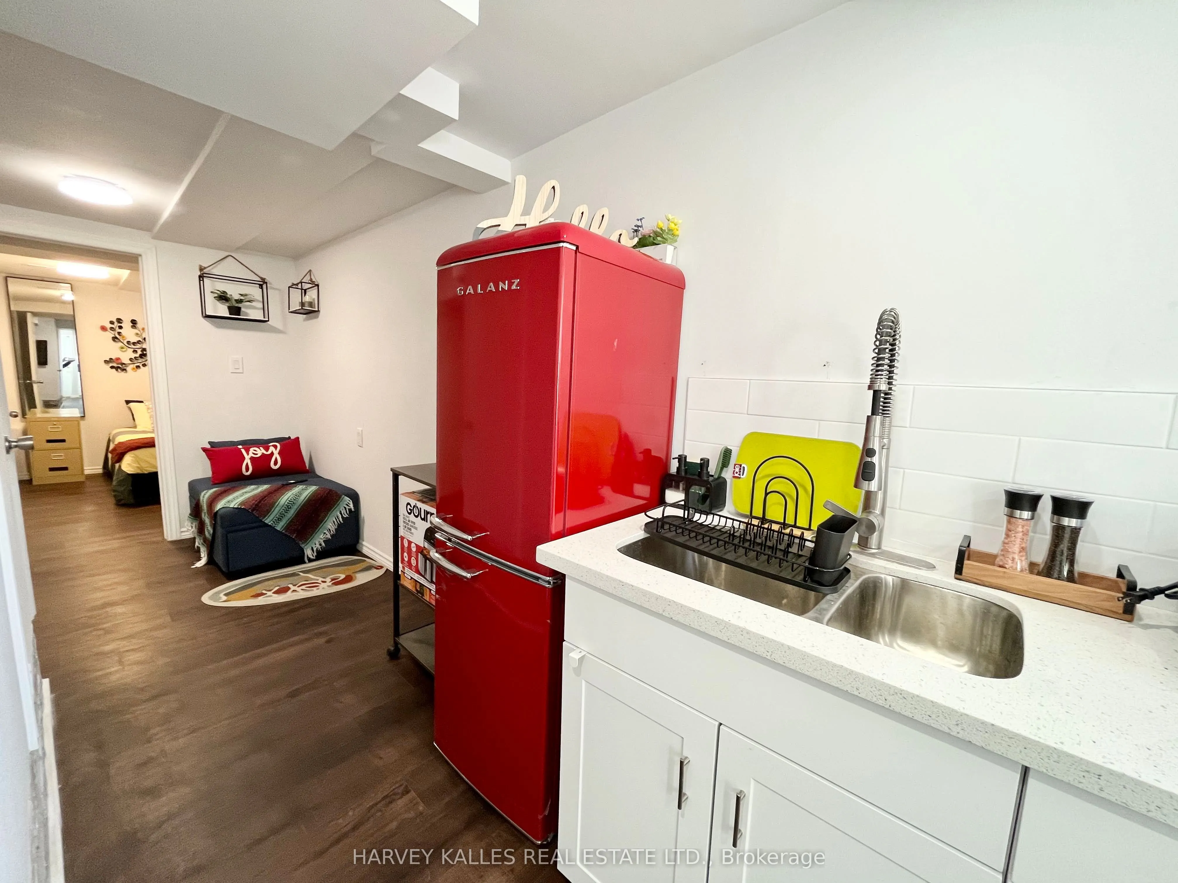 26 Leyton Avenue, #Lower