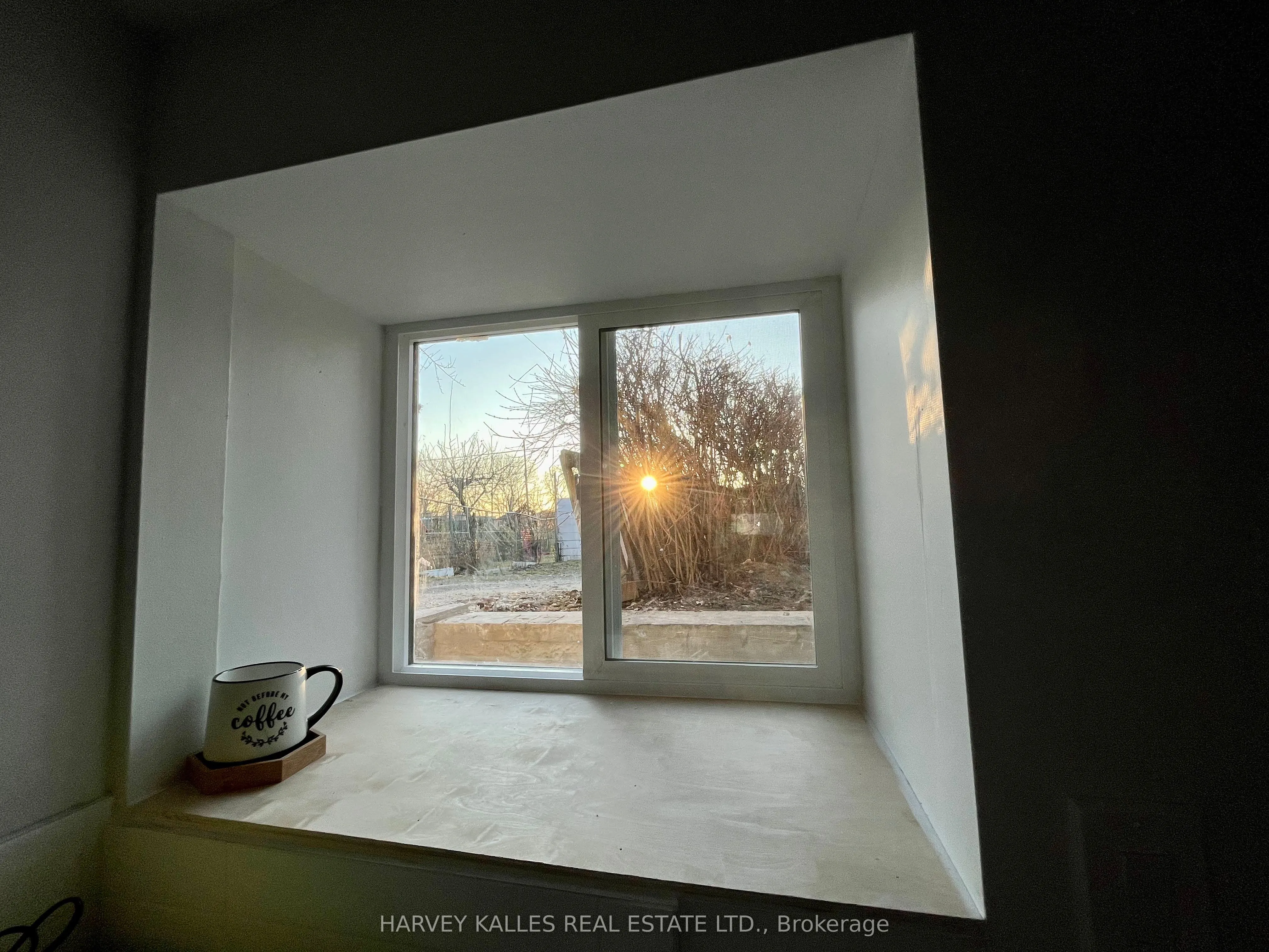 26 Leyton Avenue, #Lower